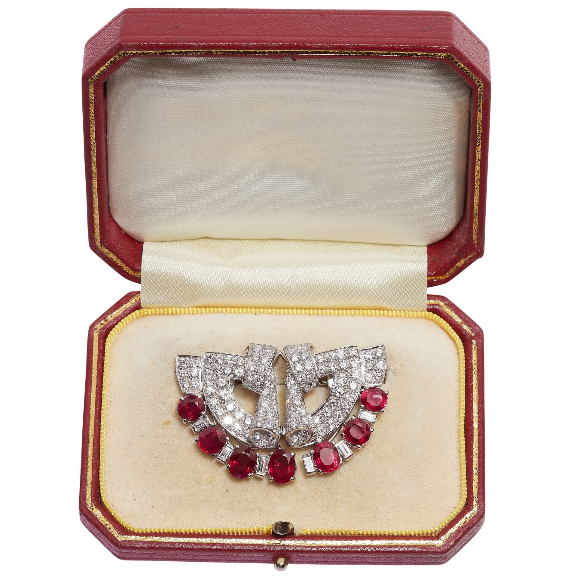 IMPORTANT ART-DECO BURMA 'MONG HSU' RUBY AND DIAMOND DOUBLE CLIP BROOCH - Image 2 of 2