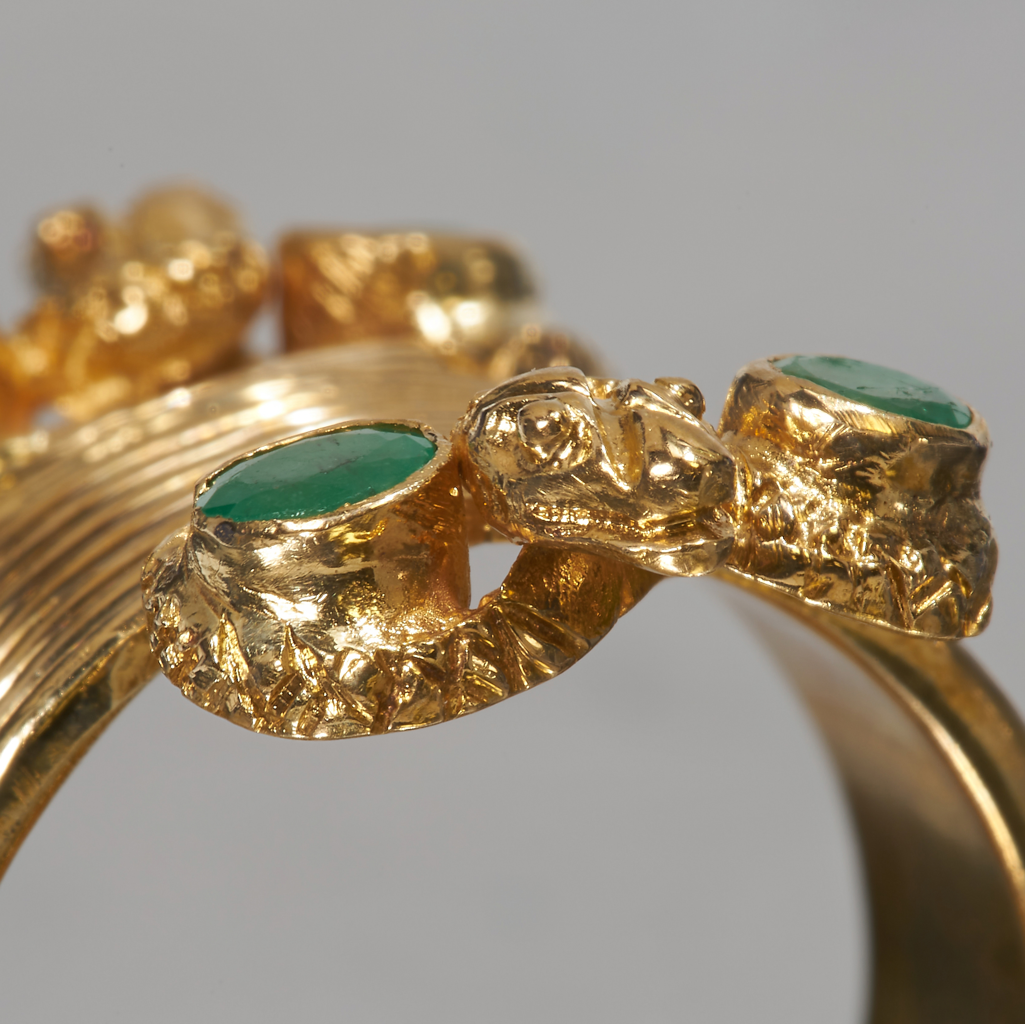 ILIAS LALAOUNIS, EMERALD DOUBLE SNAKE RING - Image 2 of 3