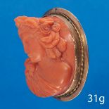 EARLY VICTORIAN LARGE AND HIGH RELIEF CARVED CORAL CAMEO GOLD BROOCH