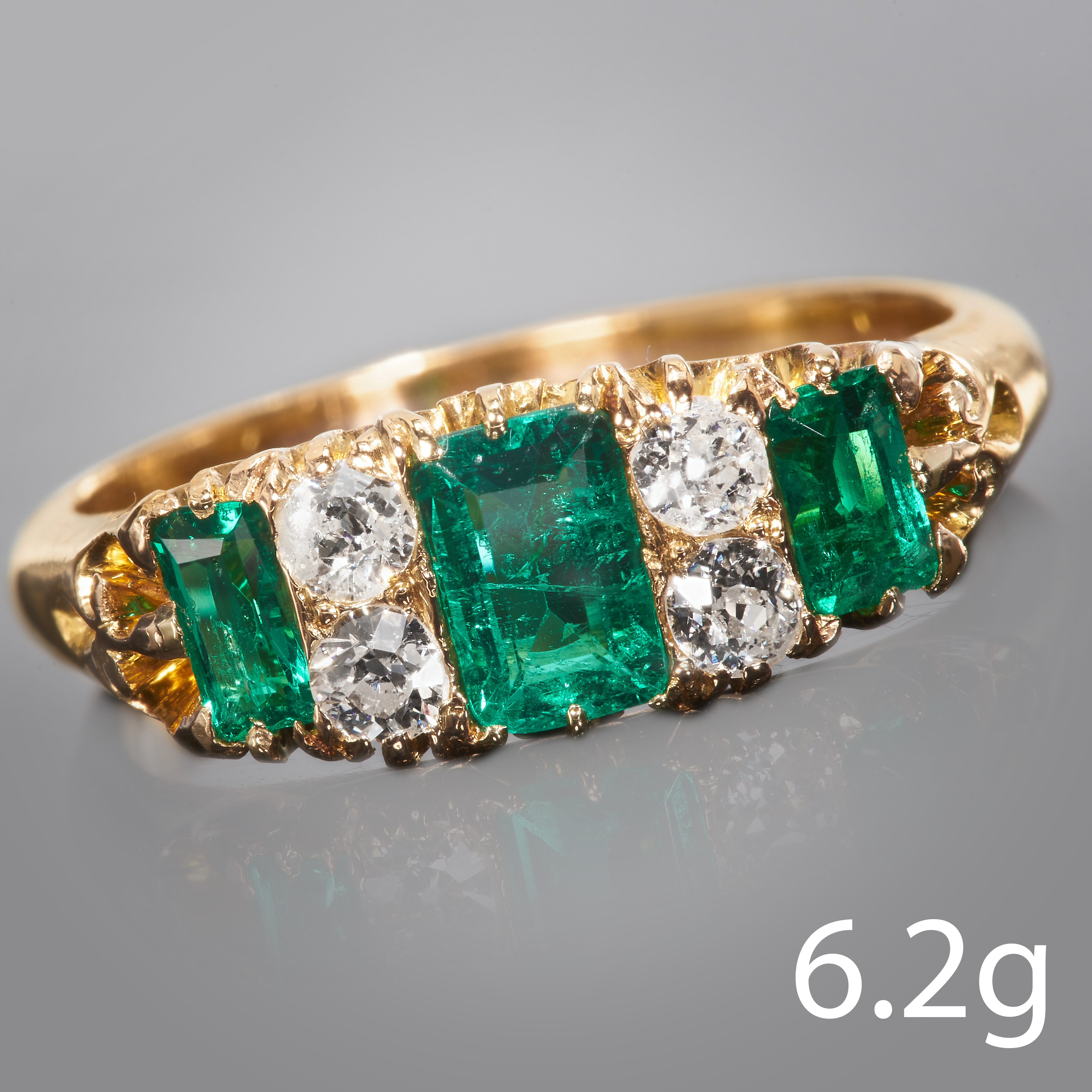 EMERALD AND DIAMOND RING