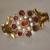 ANTIQUE GARNET AND PEARL FLORAL CLUSTER RING