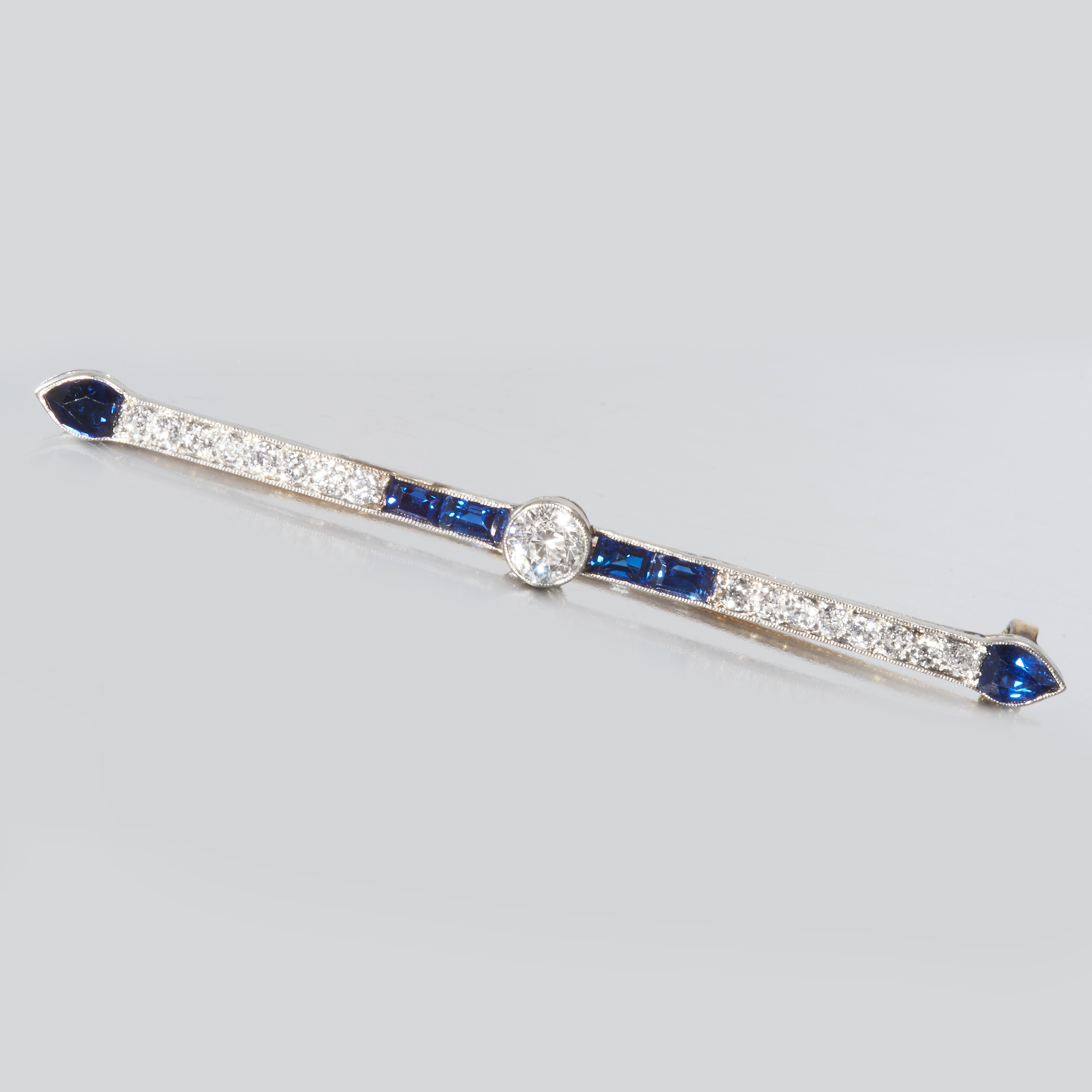 ART-DECO SAPPHIRE AND DIAMOND BROOCH - Image 2 of 2