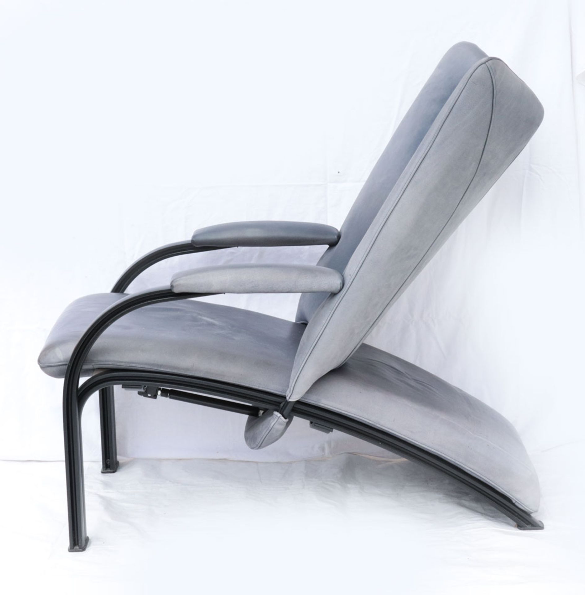 Design - Relaxchair - Image 8 of 13