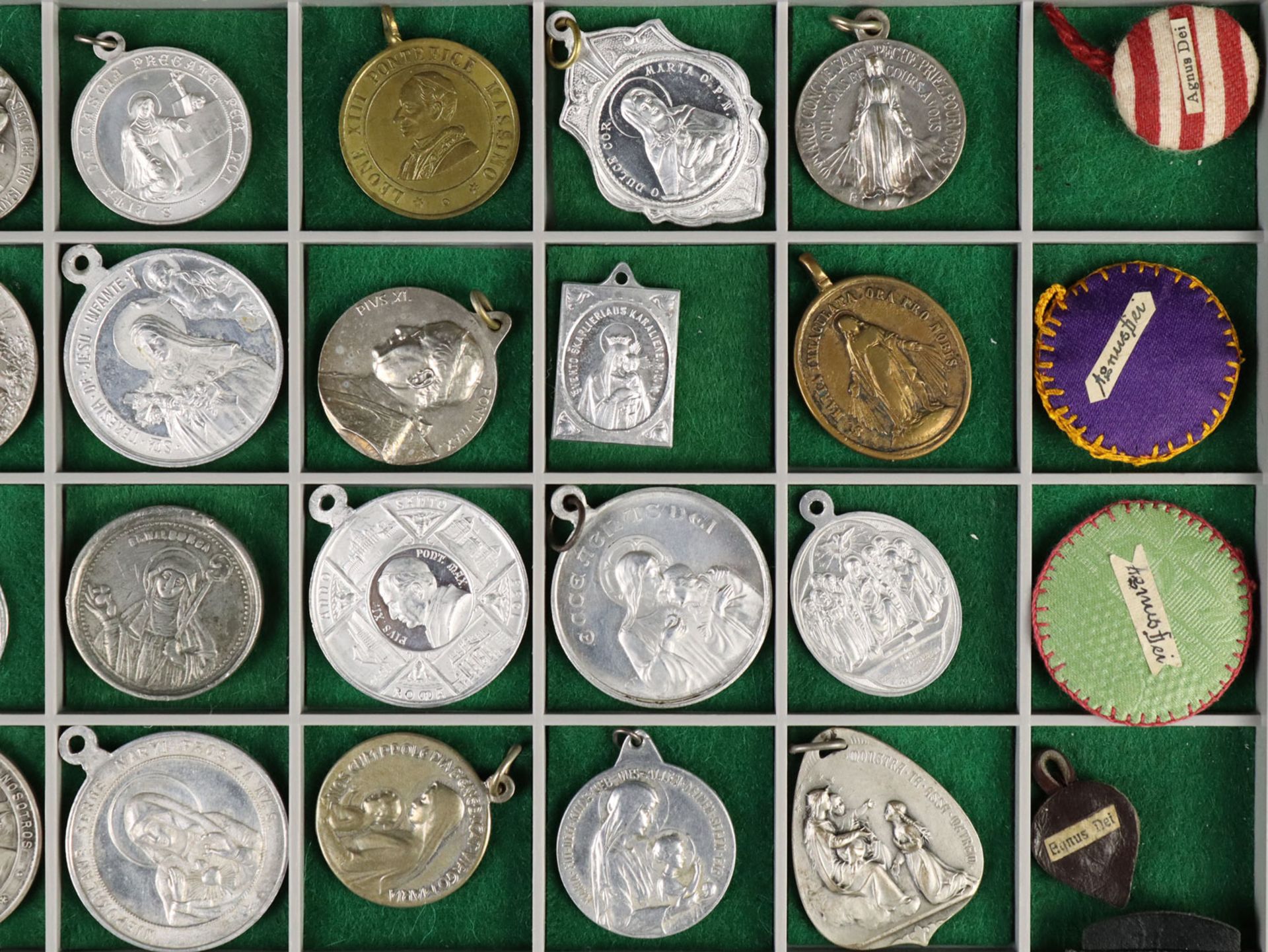 Münzen/Medaillen/Anhänger - Bild 10 aus 12