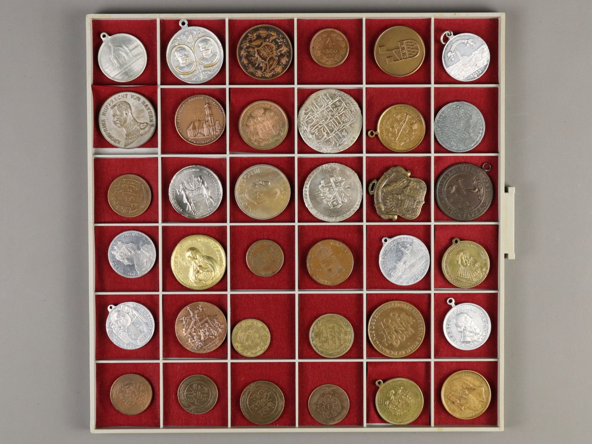 Münzen/Medaillen/Anhänger - Bild 5 aus 12