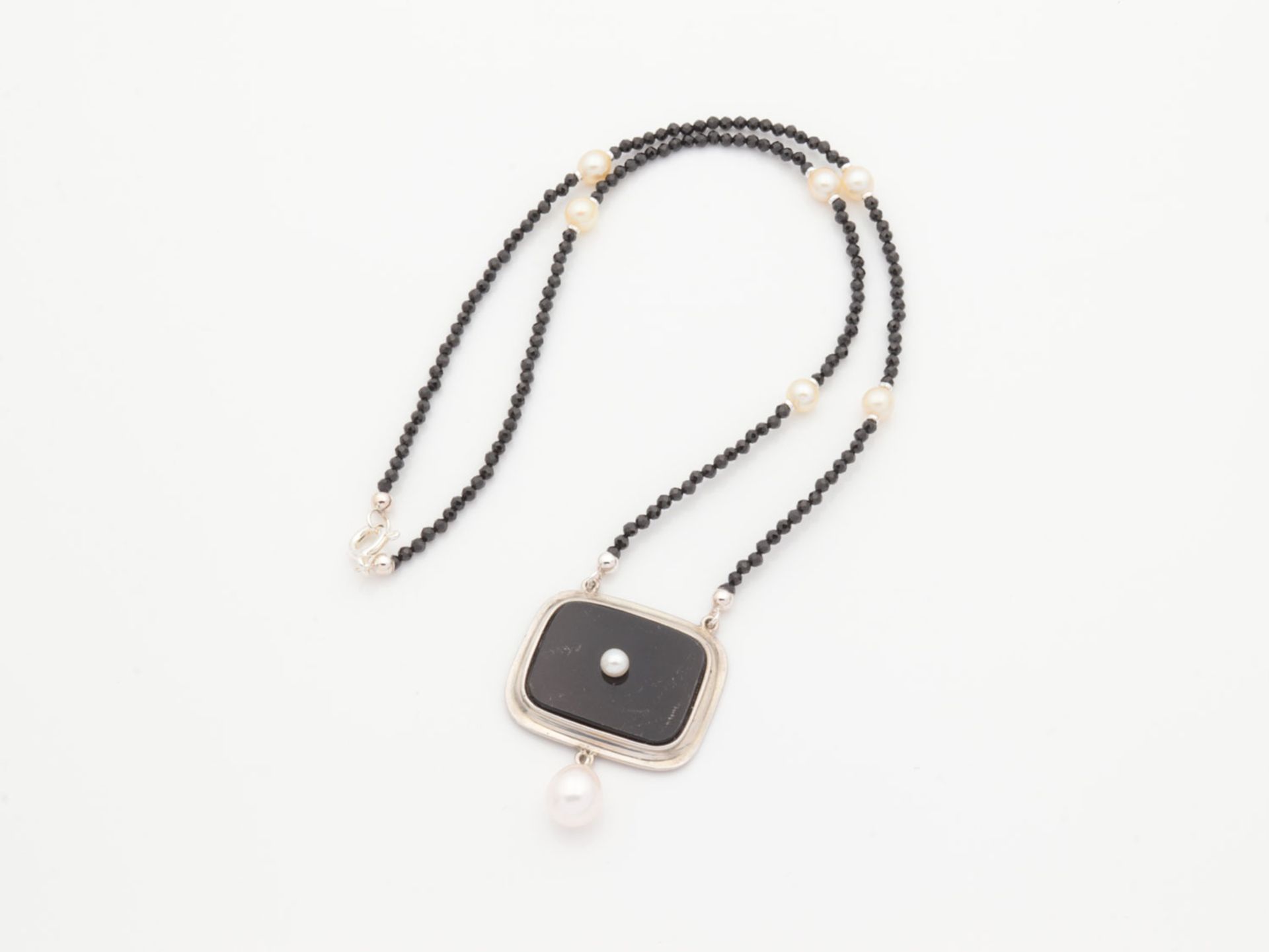 Zuchtperlen/Spinell/Onyx - Collier