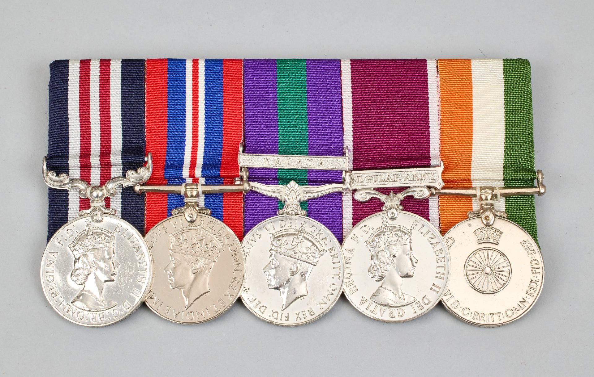 Grossbritannien : Große 5-teilige Ordensspange mit der Military Medal ( Elisabeth II.) an Sgt. ....