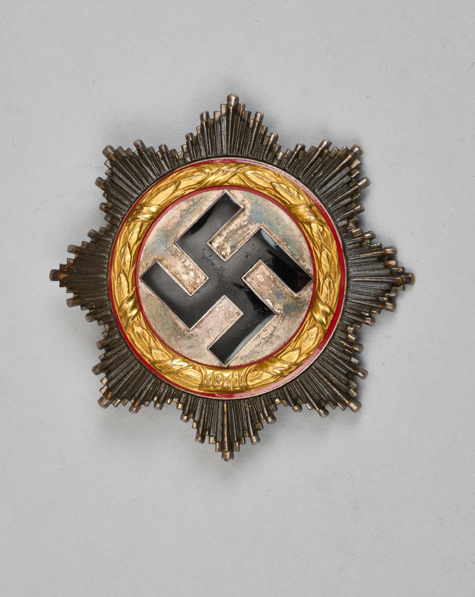 Deutsches Kreuz : Deutsches Kreuz in Gold.