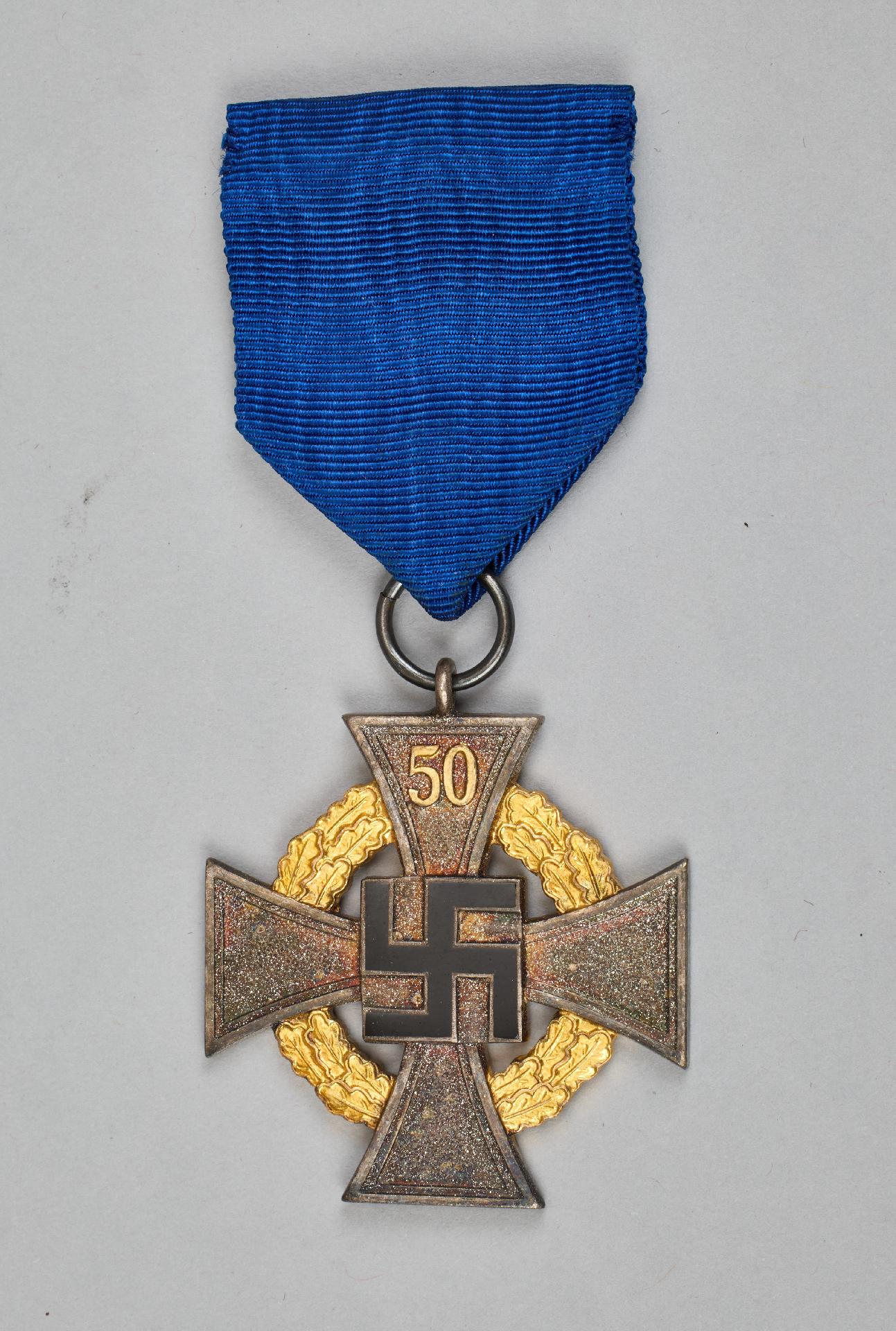 Civil Orders and Medals : Treuedienst -Ehrenzeichen - Sonderstufe mit der Zahl 50 - Image 4 of 5