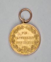 Württemberg : Goldene Militärverdienstmedaille mit dem Bild König Wilhelm II., 1892-1918