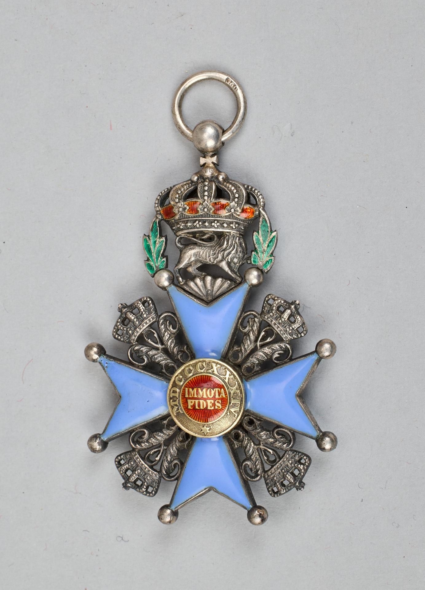 Duchy of Brunswick : Brunswick: Order of Henry the Lion Knight's 2nd Class Breast Badge - Image 2 of 5