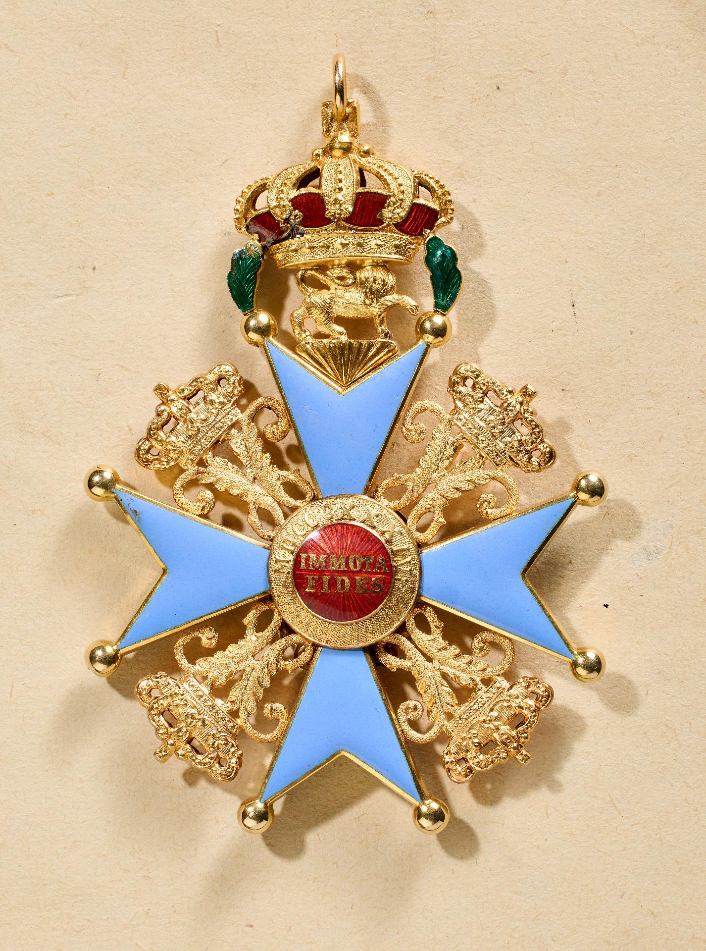 Duchy of Brunswick : Brunswick: Order of Henry the Lion: Grand Cross Sash Badge. - Image 4 of 4