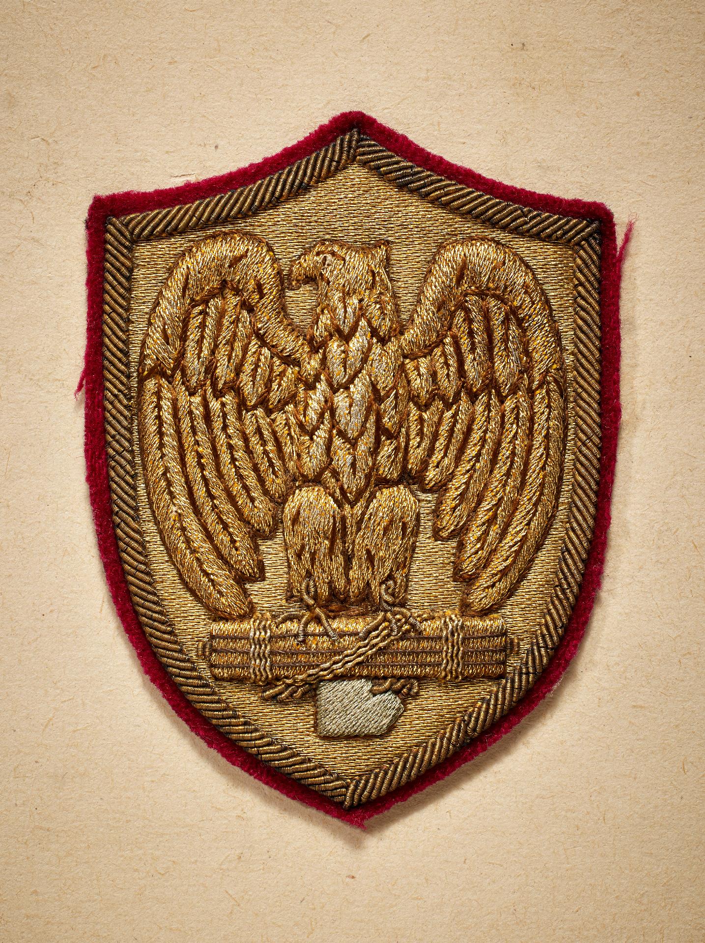 Italy : Benito Mussolini, the Duce, leader of Fascist Italy: Embroidered breast badge, or badge ... - Image 2 of 3