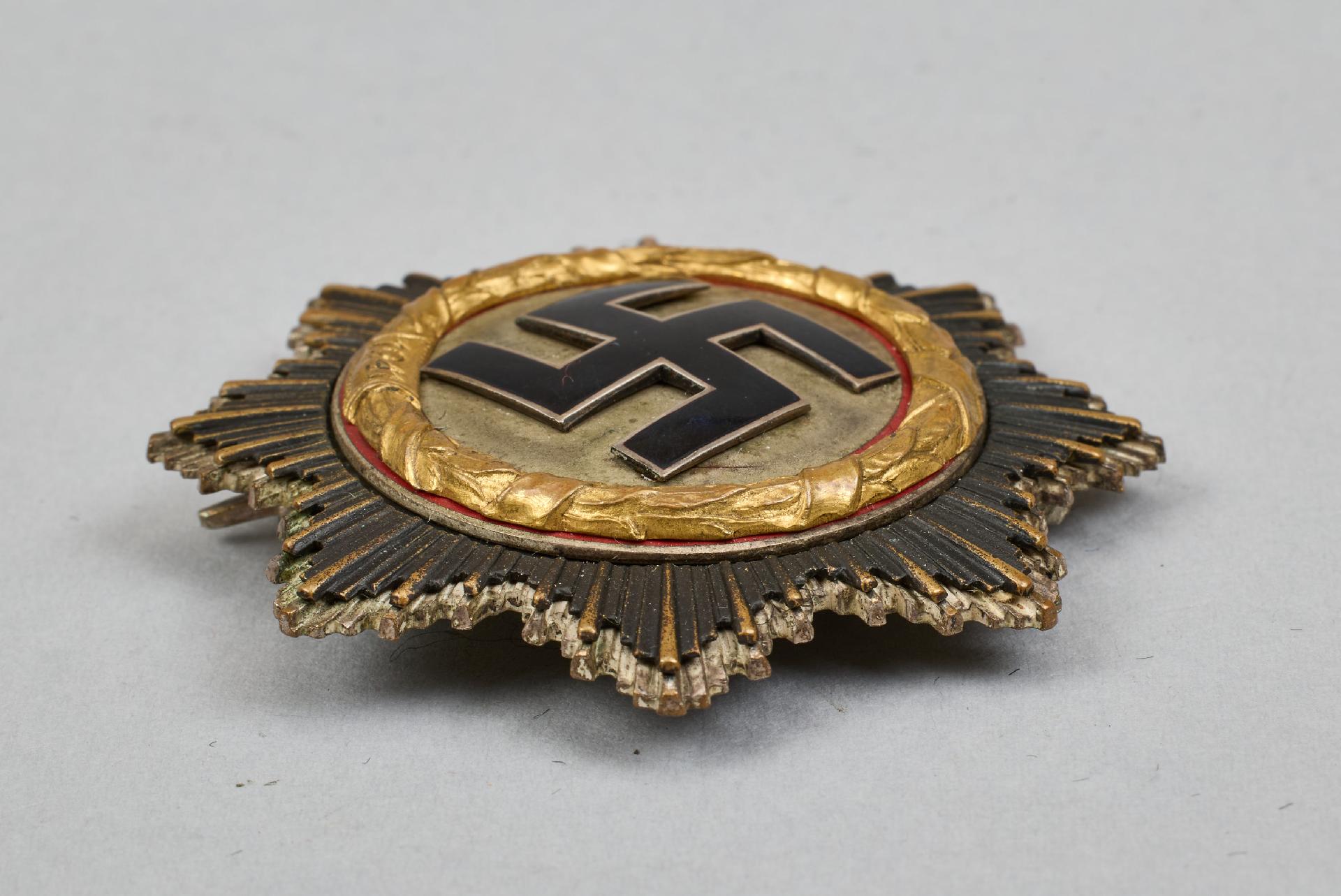 German Cross : German Cross in Gold - Image 7 of 7
