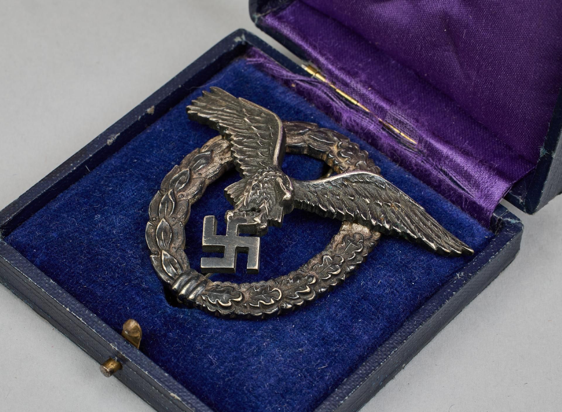 Auszeichnungen Luftwaffe : Flugzeugführerabzeichen.