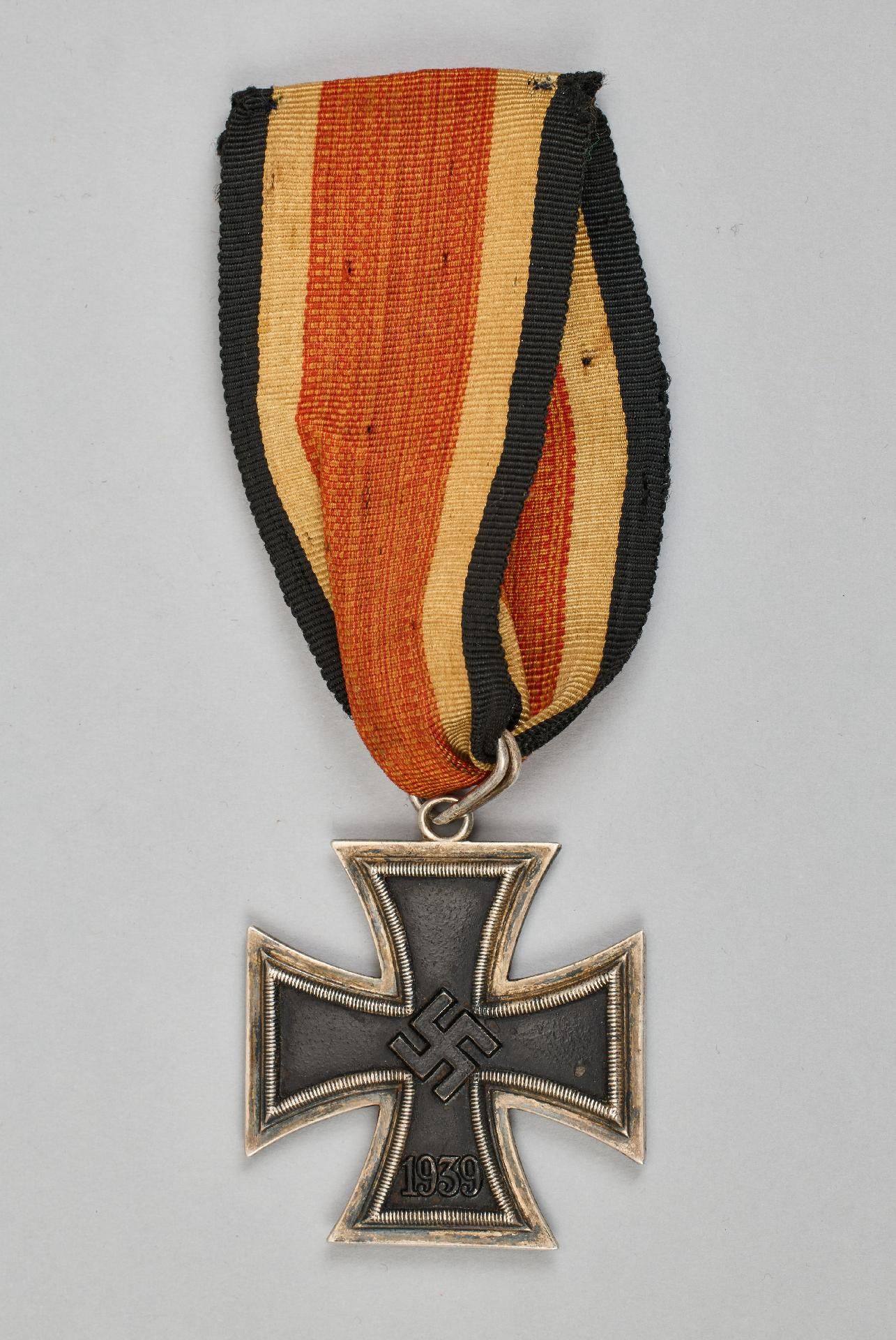 Knights Cross : Knight's Cross of the Iron Cross.