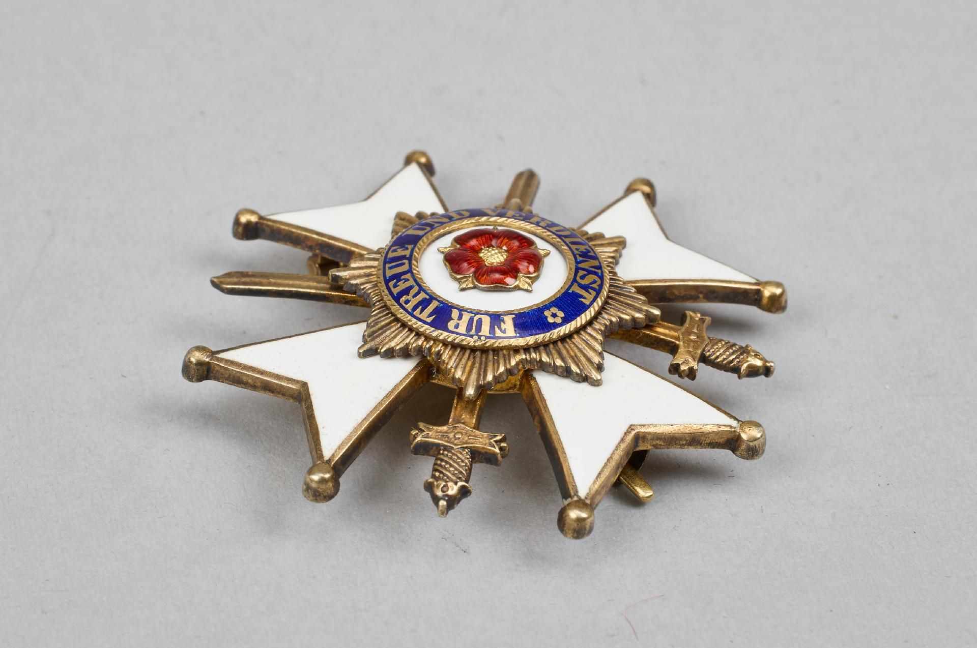 Principality of Lippe-Detmold : Lippe Detmold: Order of the Honour Cross, Officer's Cross with S... - Image 3 of 6