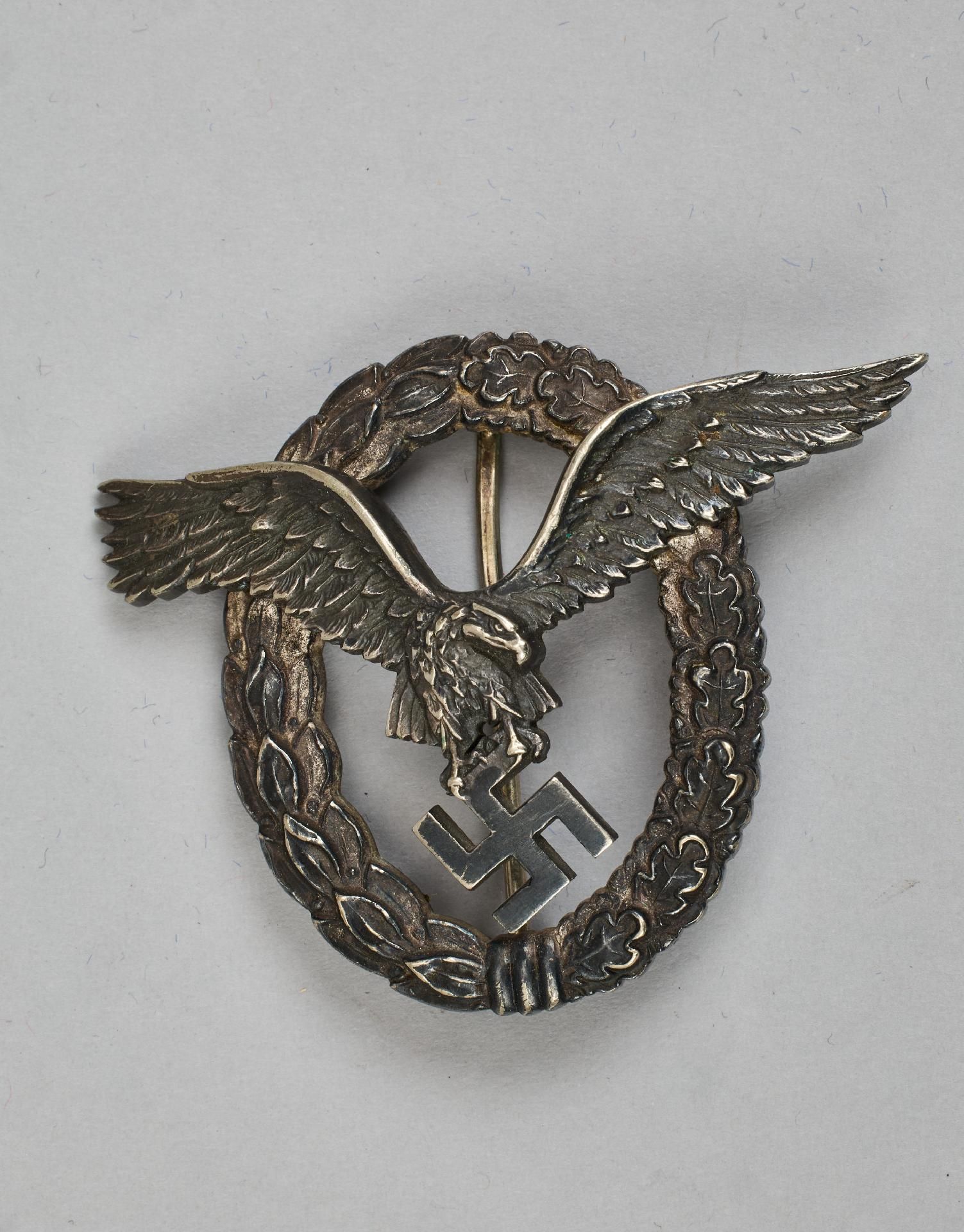 Luftwaffe Awards & Decorations : Luftwaffe Pilots Badge. - Image 4 of 7