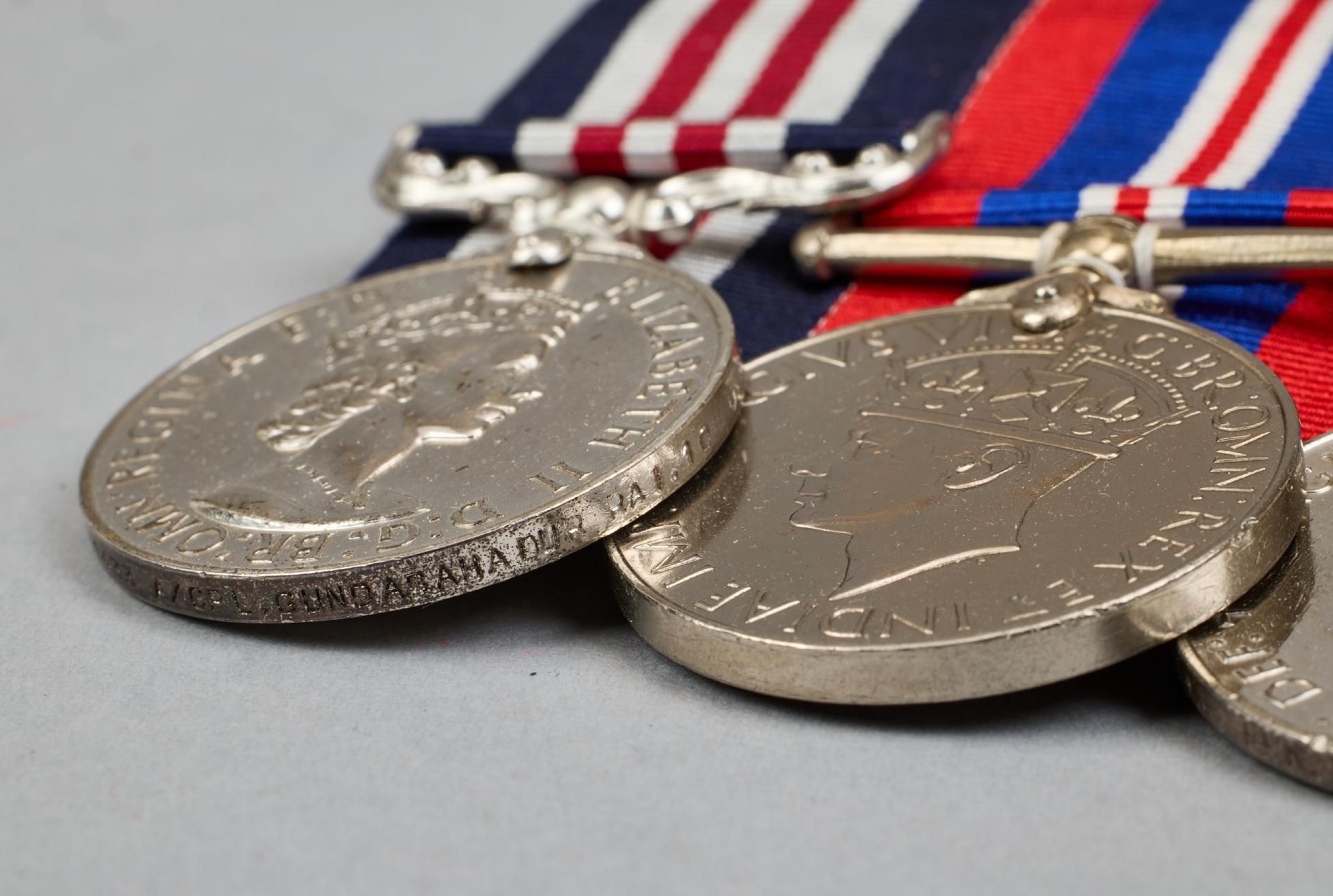 Grossbritannien : Große 5-teilige Ordensspange mit der Military Medal ( Elisabeth II.) an Sgt. .... - Bild 5 aus 11