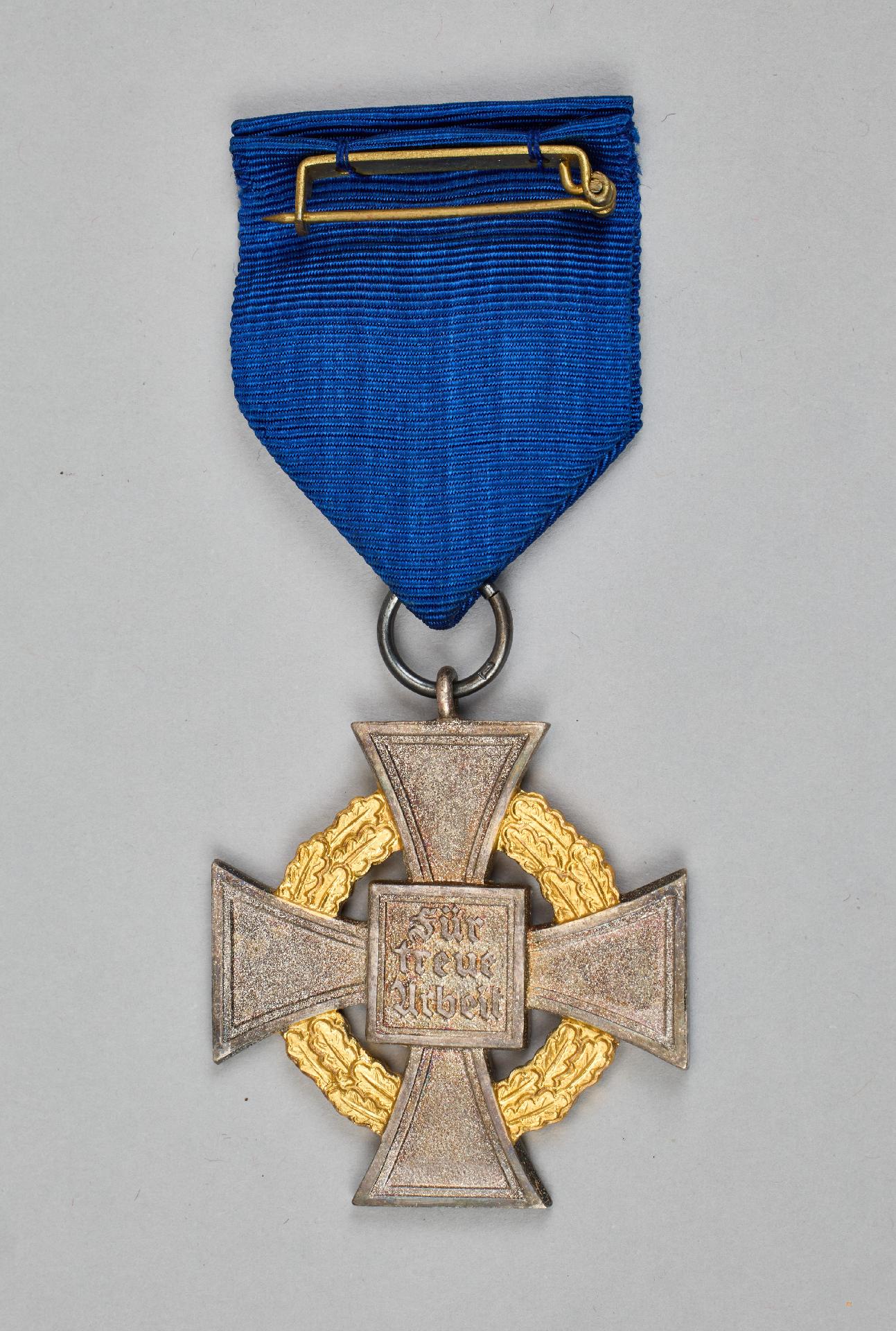 Civil Orders and Medals : Treuedienst -Ehrenzeichen - Sonderstufe mit der Zahl 50 - Image 5 of 5
