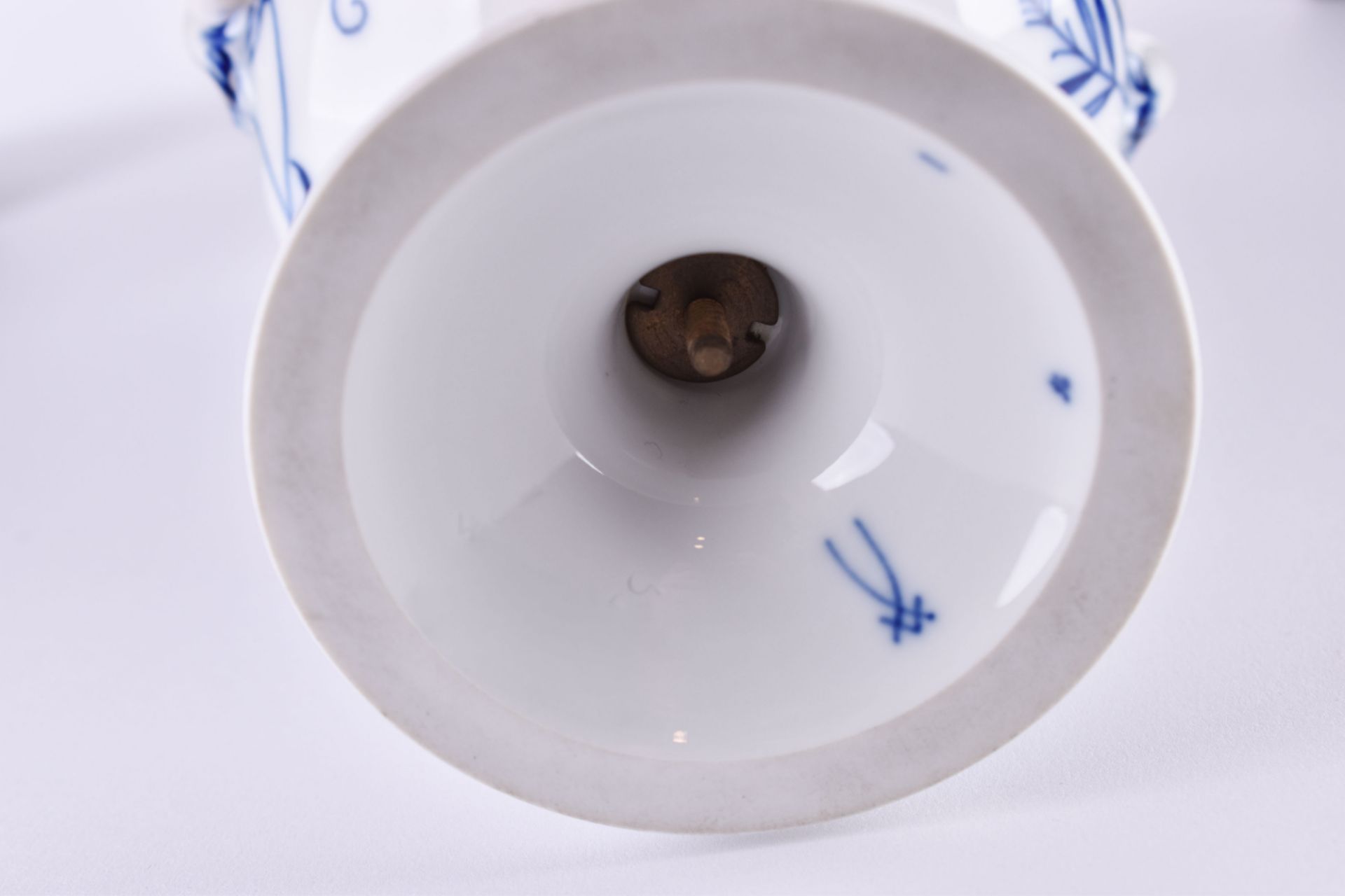 Amphora vase Meissen - Image 4 of 4