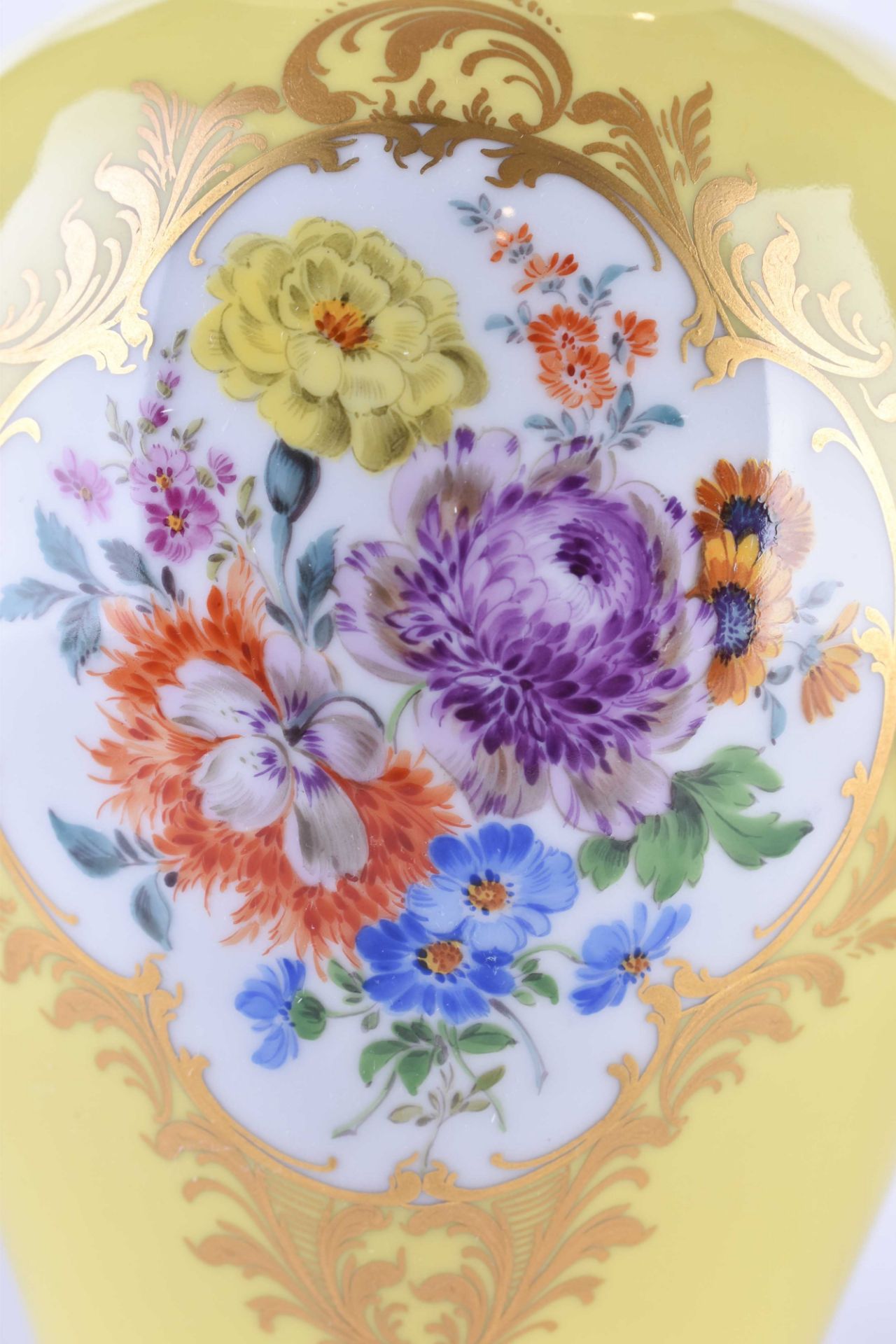 Lid vase Meissen - Image 3 of 4