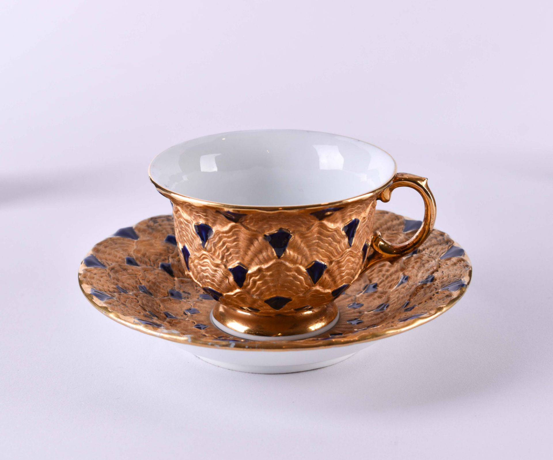 Pomp cup with saucer Meissen 