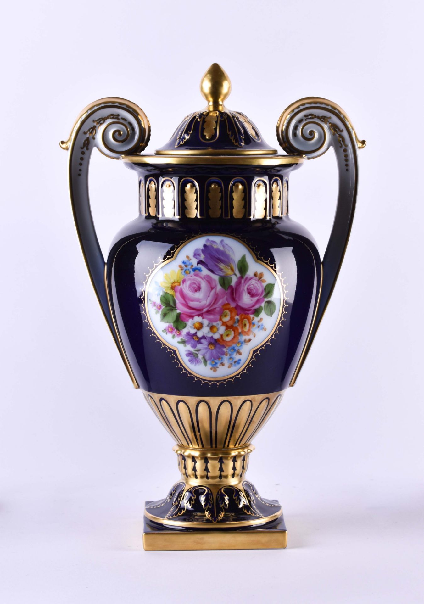 Lidded vase Dresden 20th century,