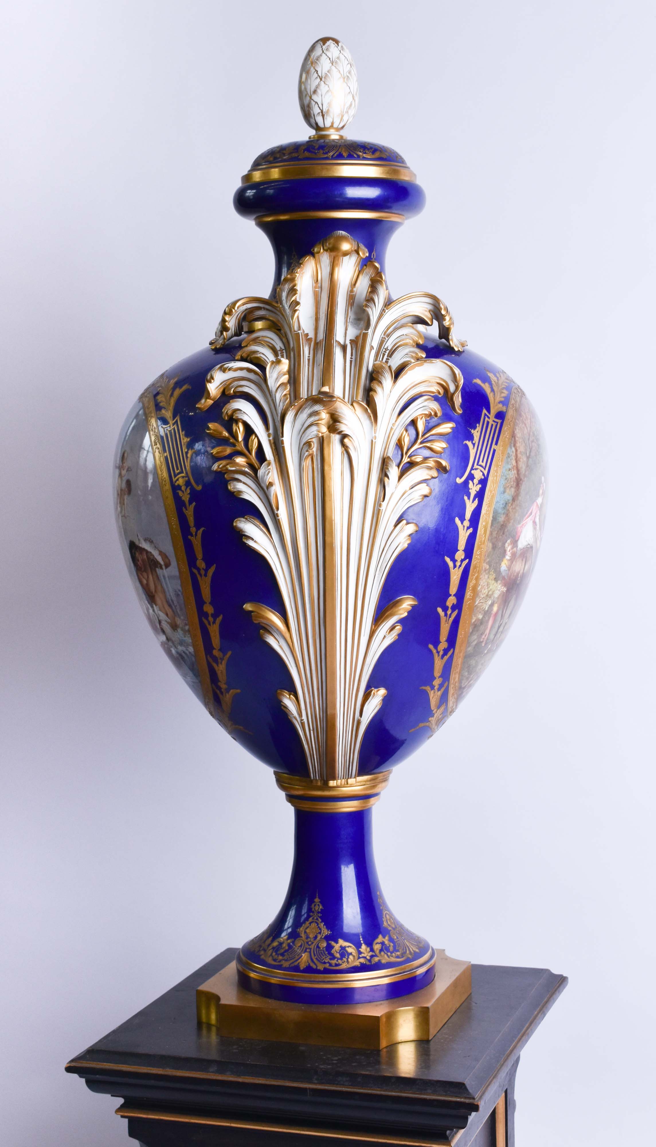 impressive French vase with lid in the Sevres style, 19th century - Image 5 of 8