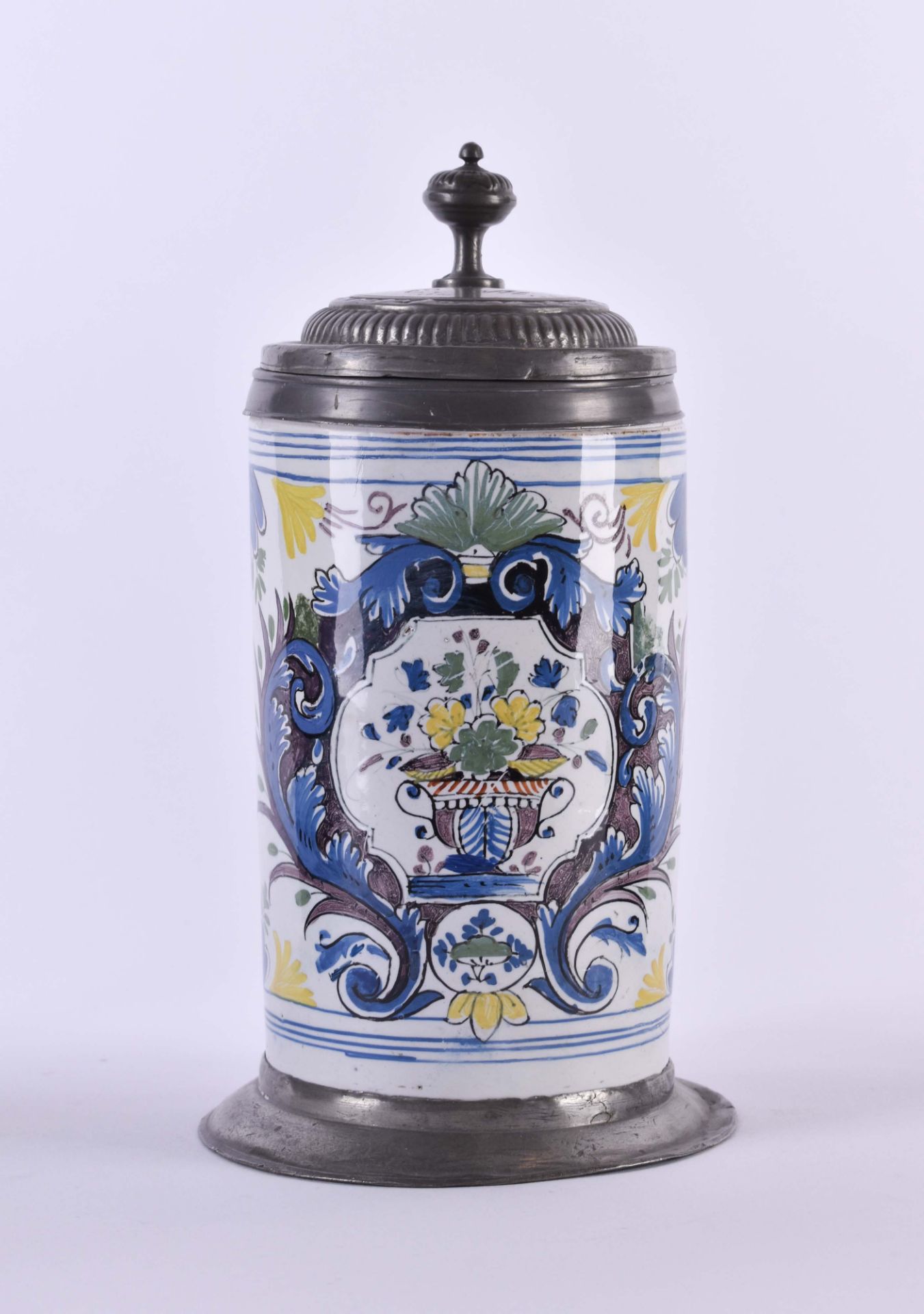 Faience/roller jug ​​17th century