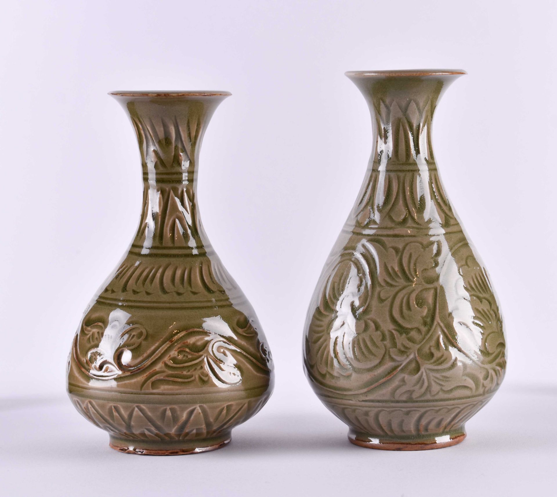 Pair of vases China Yaozhou Yuhuchun - Image 2 of 4