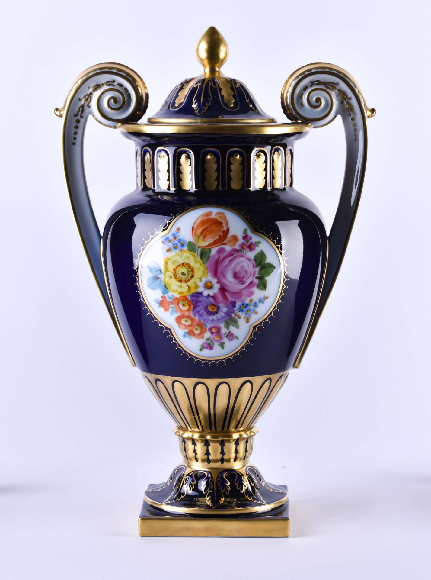 Lidded vase Dresden 20th century, - Image 2 of 5