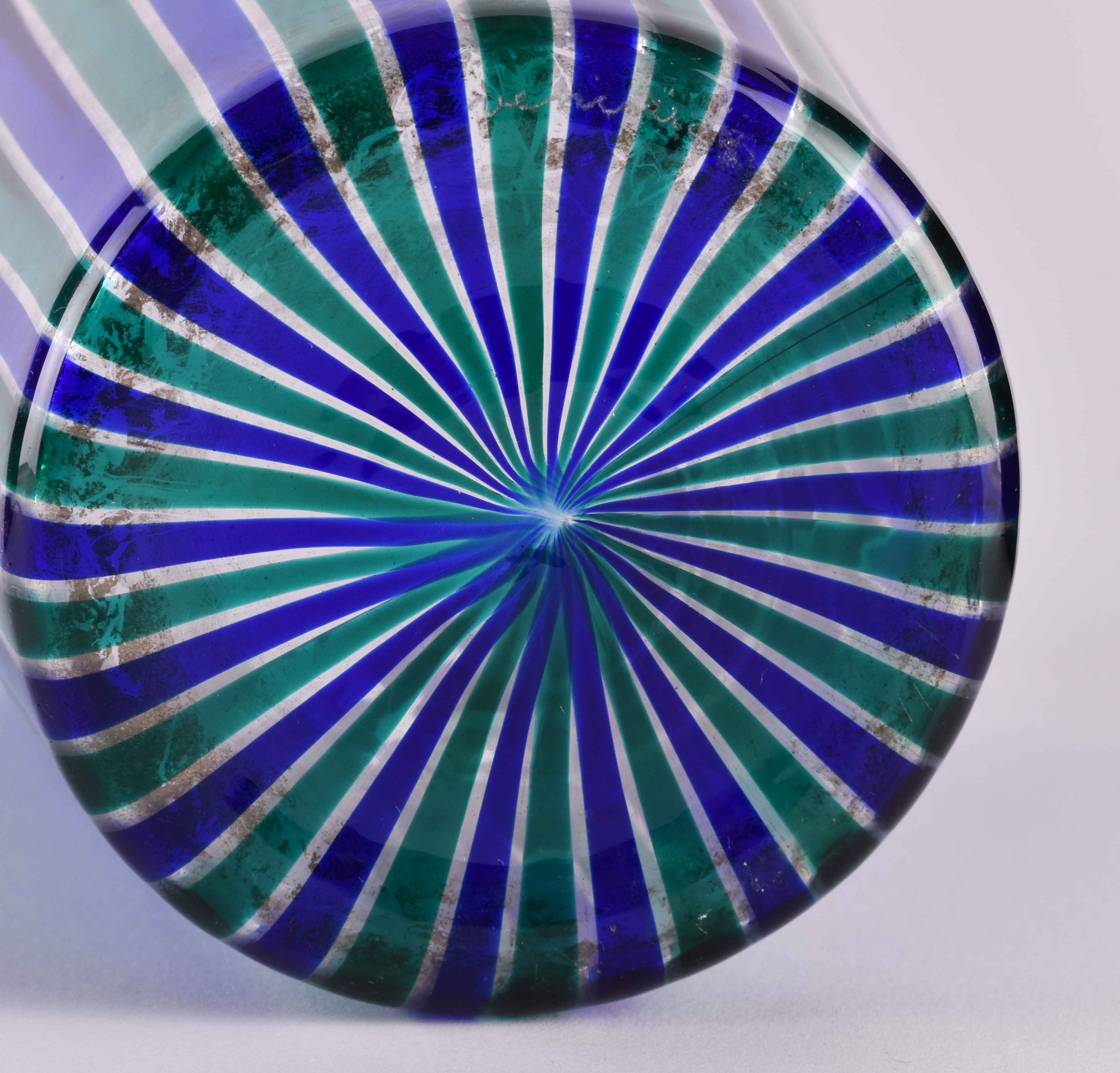 Gio Ponti, Venini Murano vase - Image 3 of 3