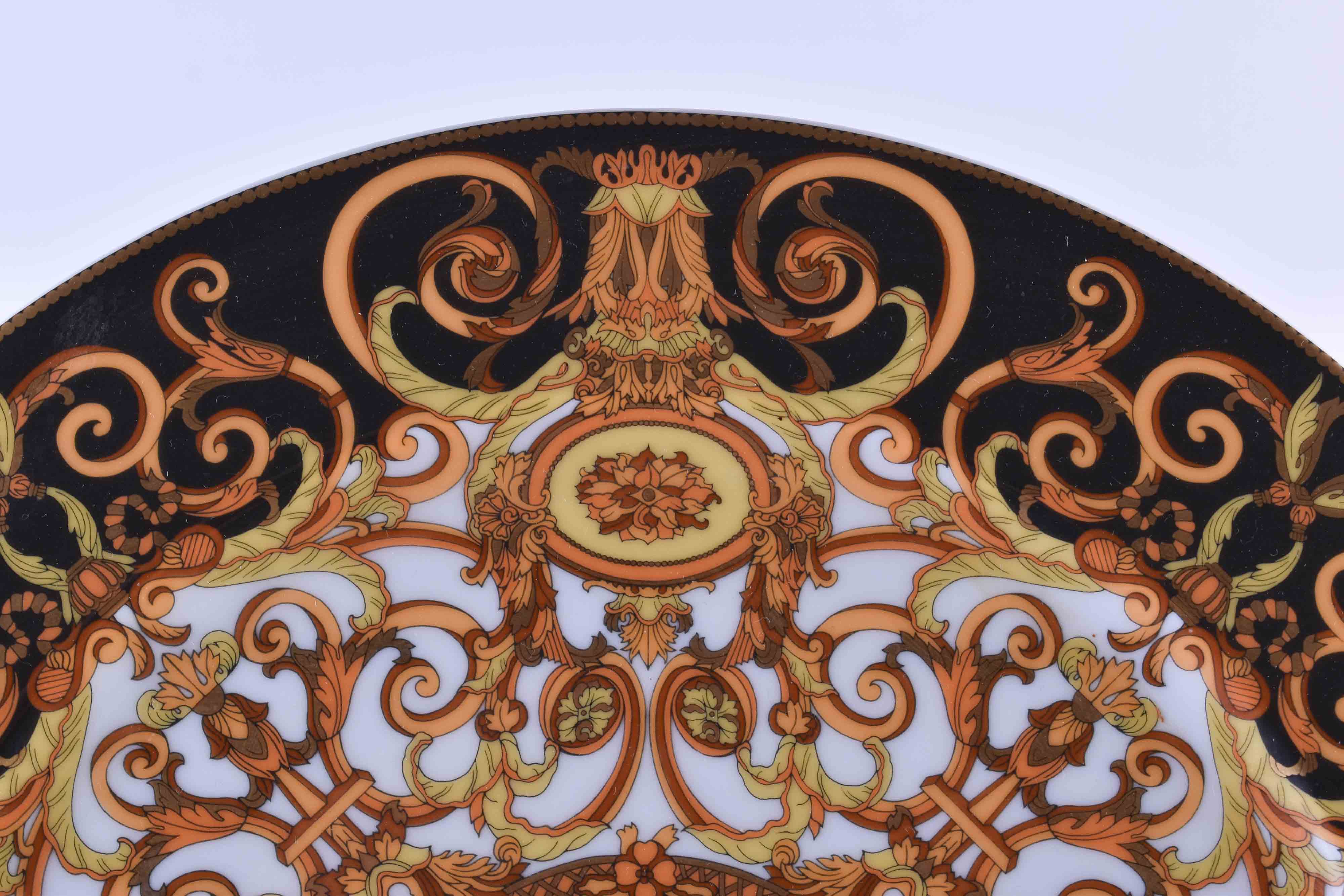 6 Rosenthal Versace Barocco Medusa place plates - Image 3 of 6