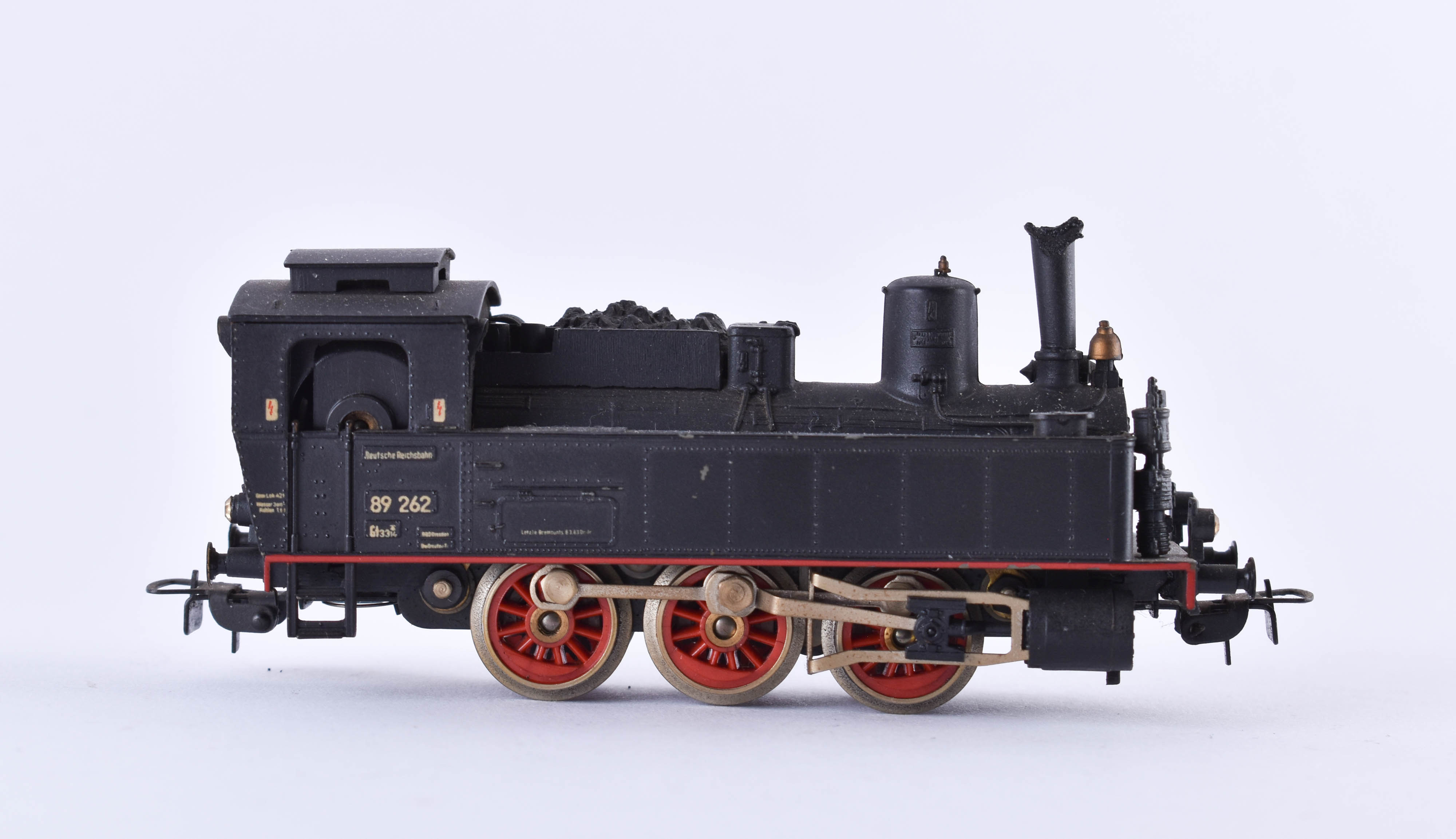 Steam locomotive width 89 262 DR - Piko
