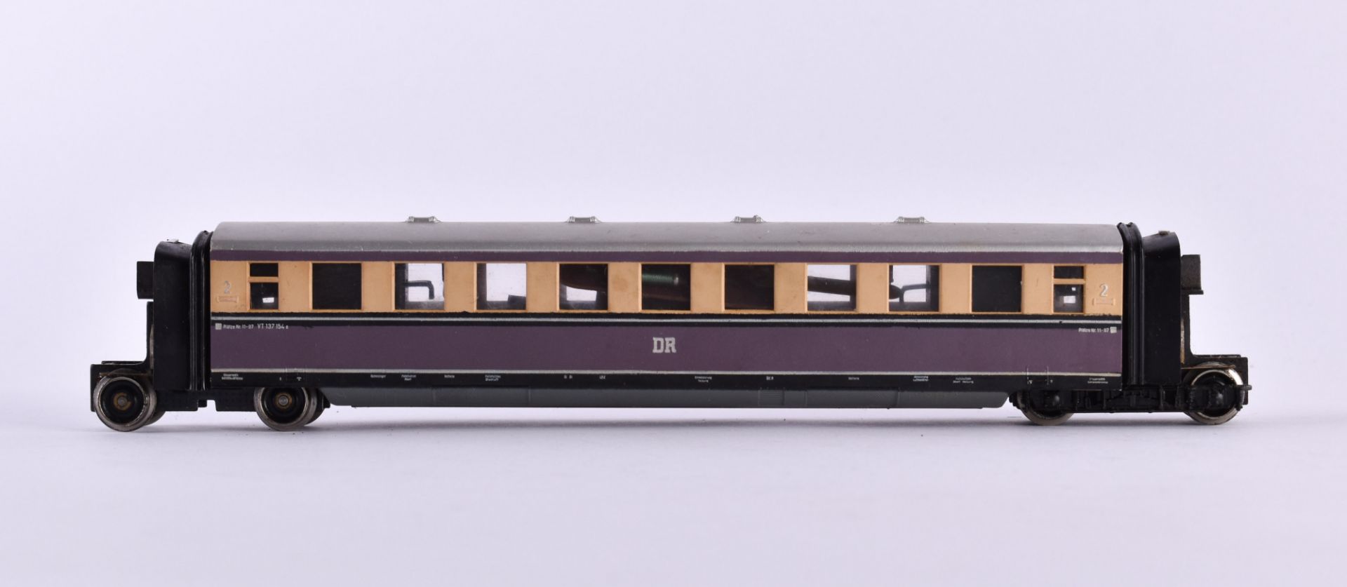 Schnelltriebwagen VT 137154 c DR - Piko