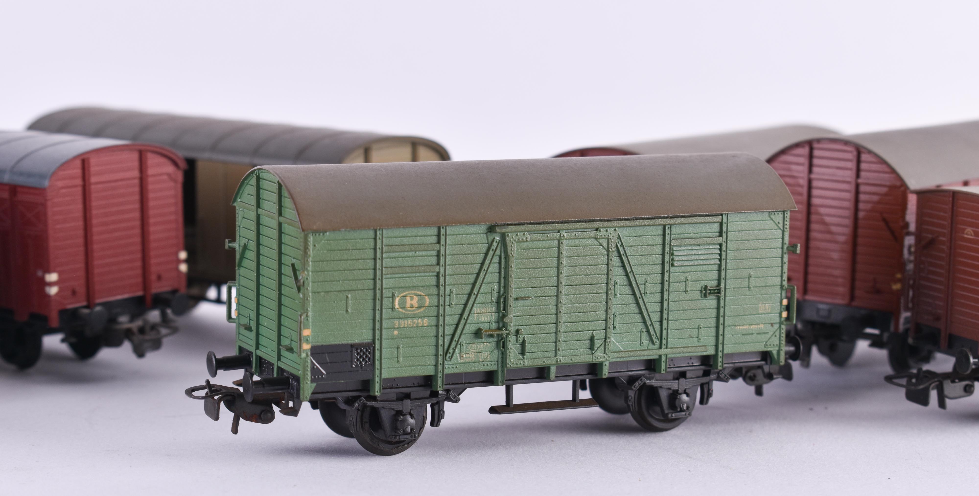 4 goods wagons 46120 and 4 goods wagons 3315256 Piko - Image 2 of 3