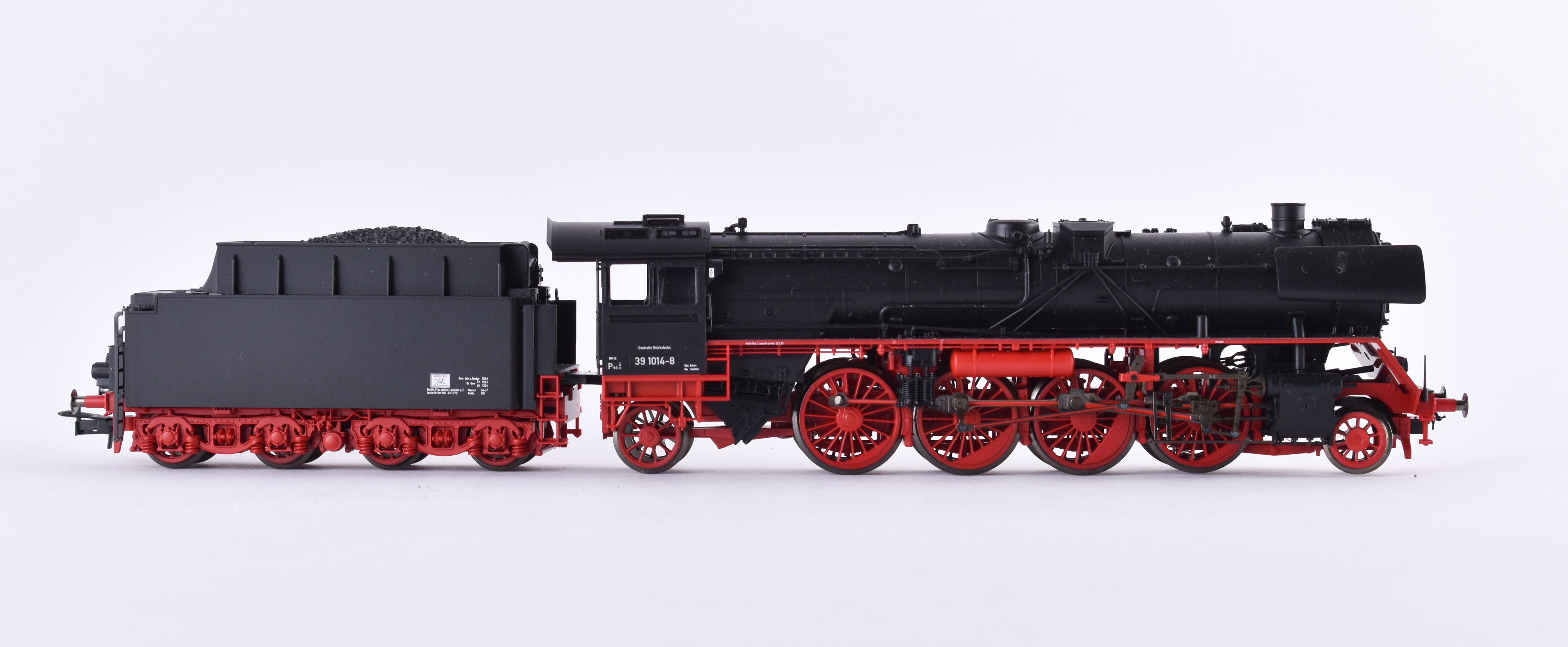 Steam locomotive 39 1014-8 DR, Fleischmann