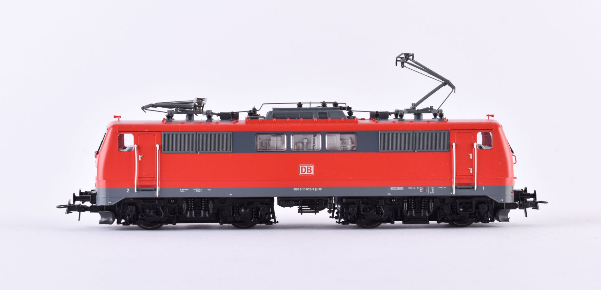 Electric locomotive 111 032-9 (DB AG), Roco