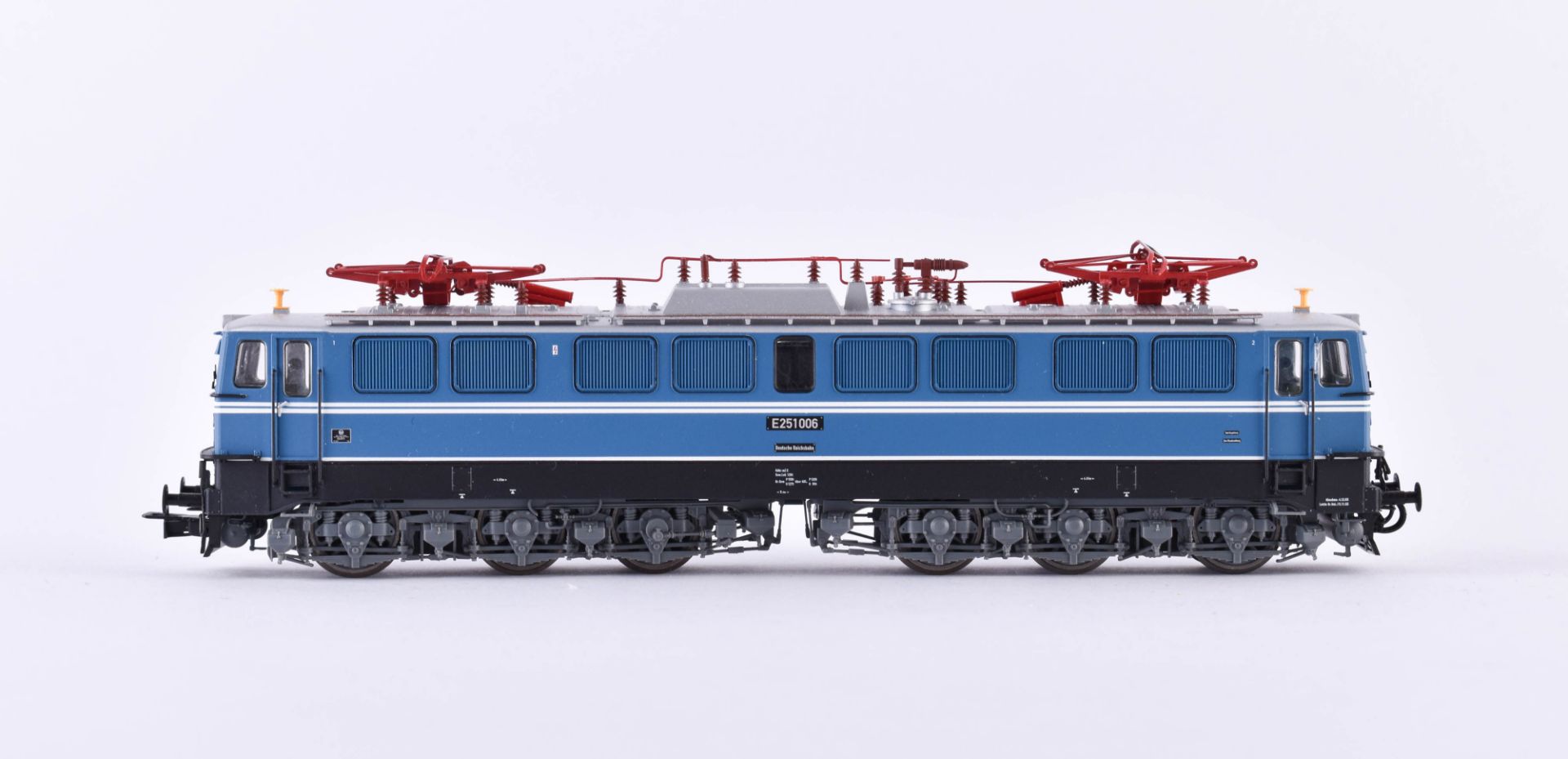 E-Lokomotive E 251006, Roco/Rivarossi - Bild 2 aus 3
