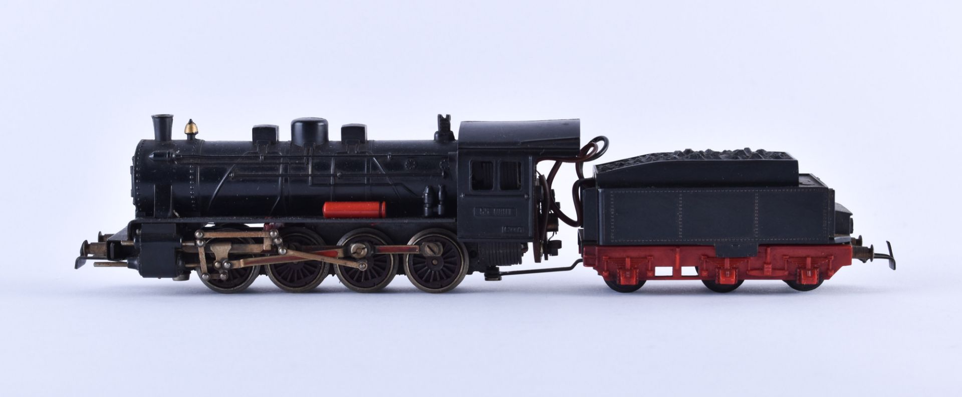 Steam locomotive with tender 550801 DR, Piko