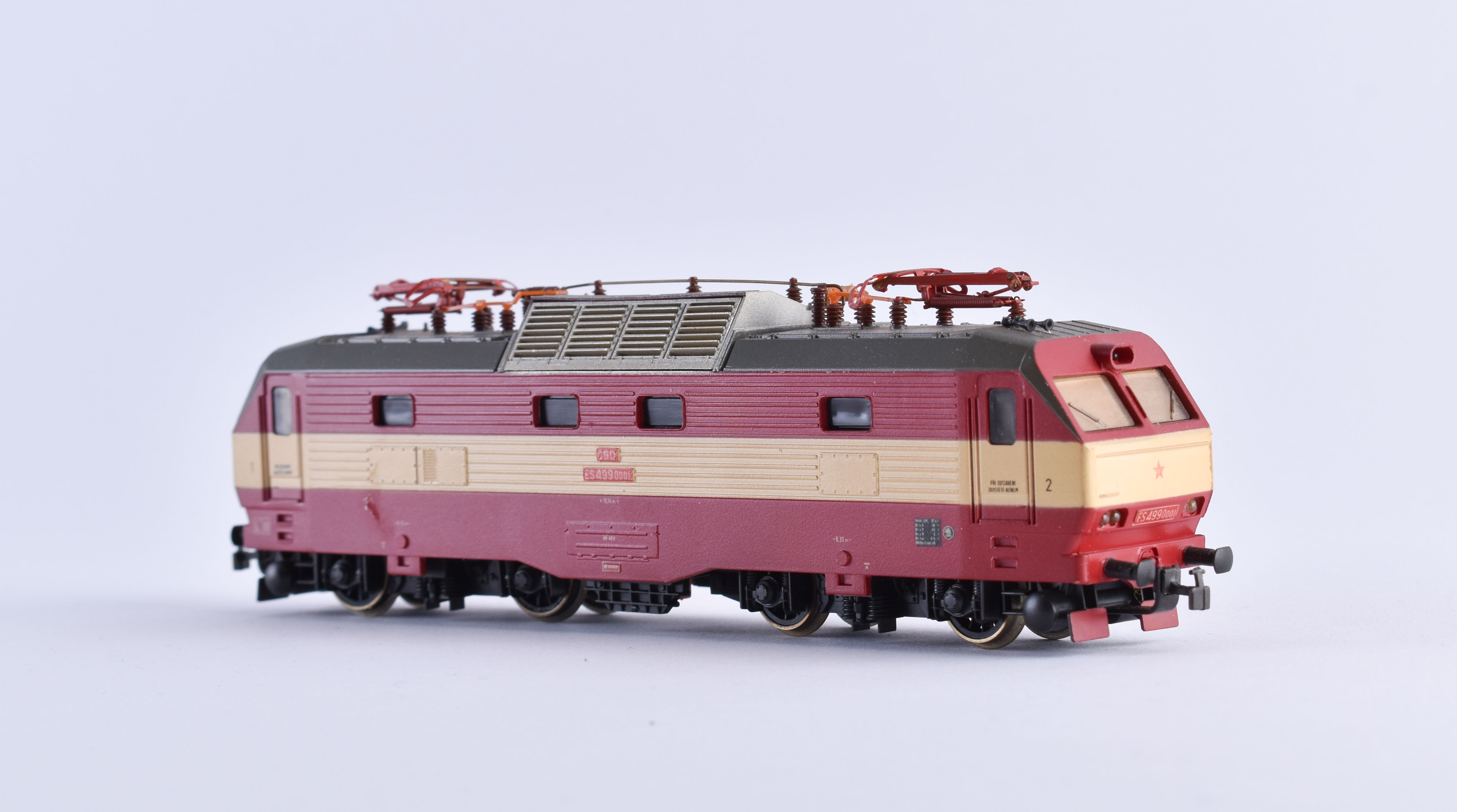 Schnellzuglokomotive ES 4990001 CSD Piko 