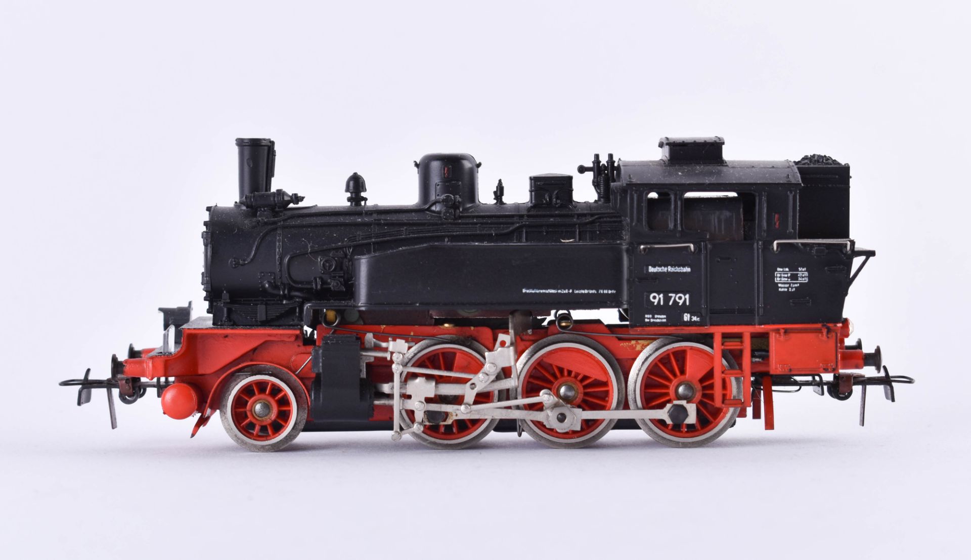 Steam locomotive BR 91 791 of the DR - Piko