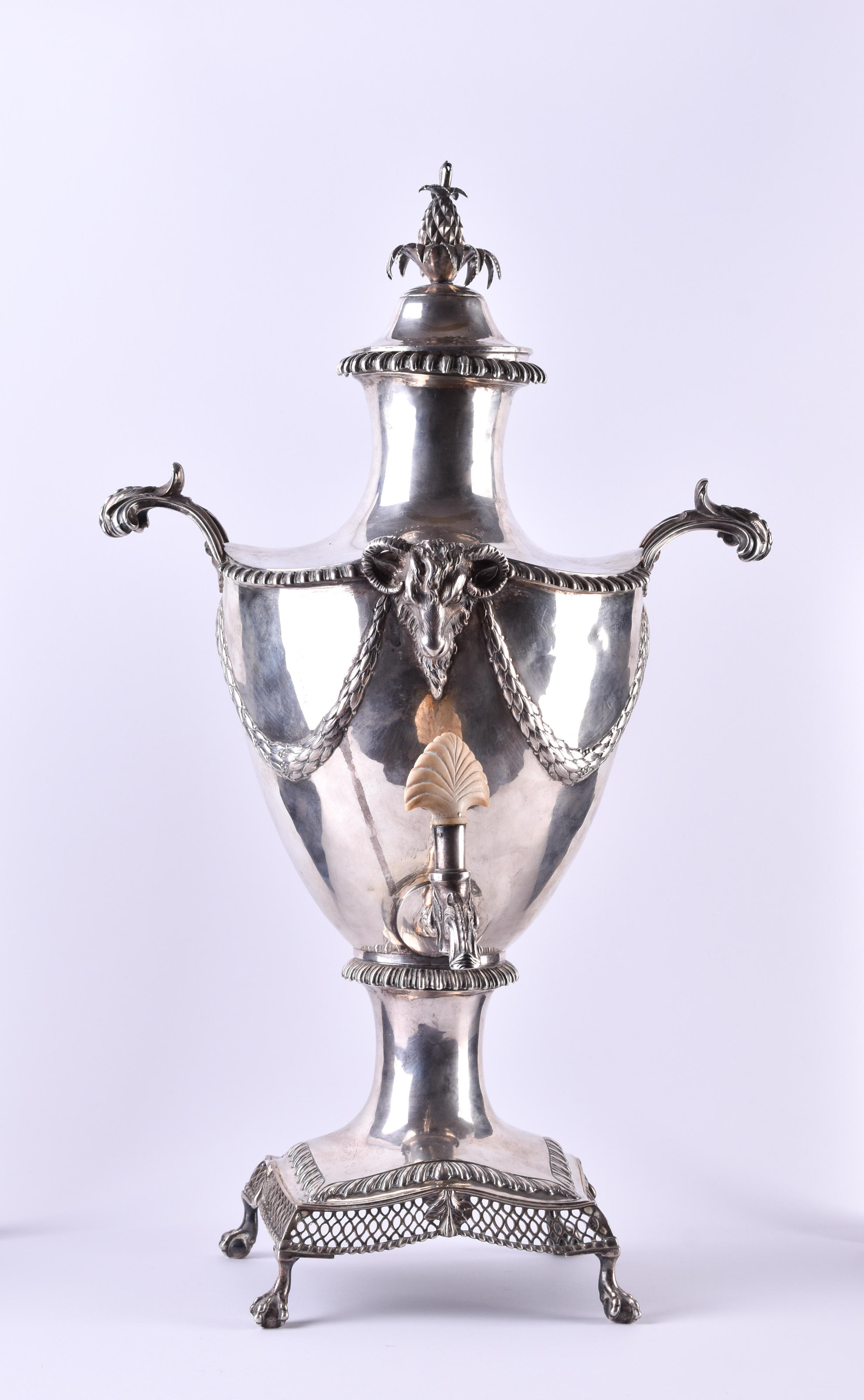 large samovar England late 18th century - Image 2 of 9