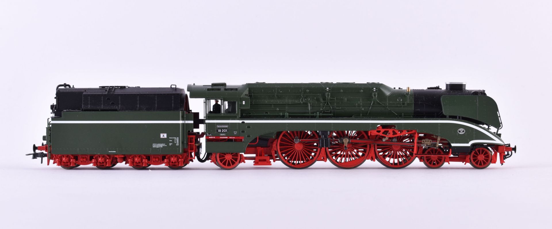 Steam locomotive 18 201 DR - Roco