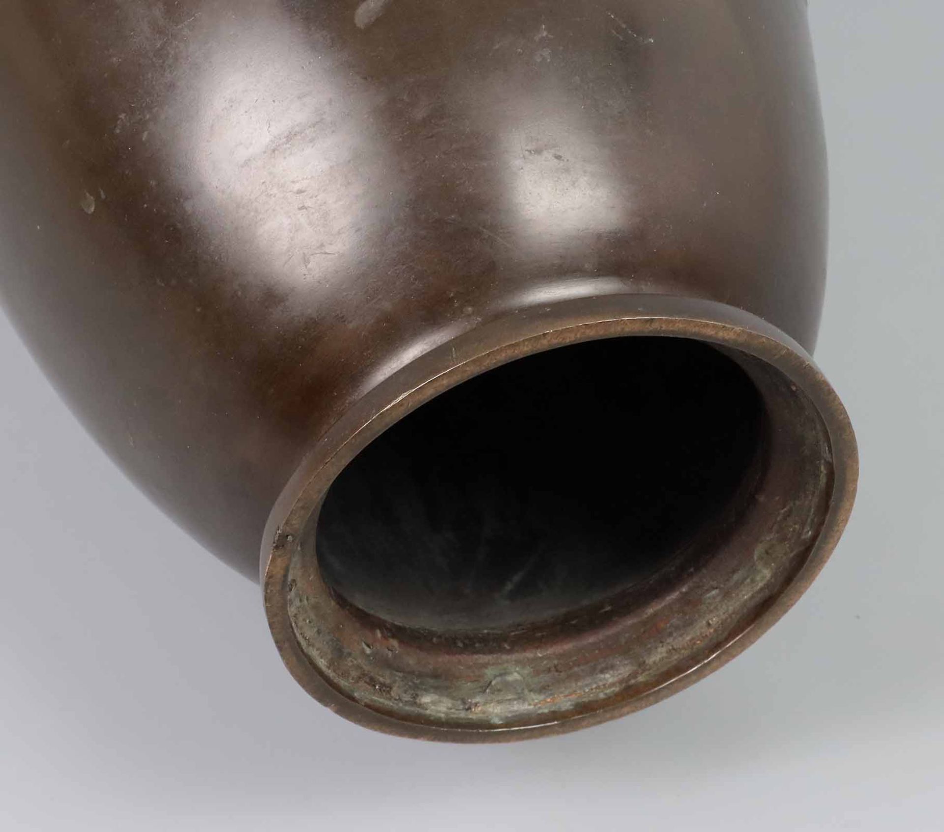 Bronze Vase Japan 19. Jhd. - Image 3 of 3