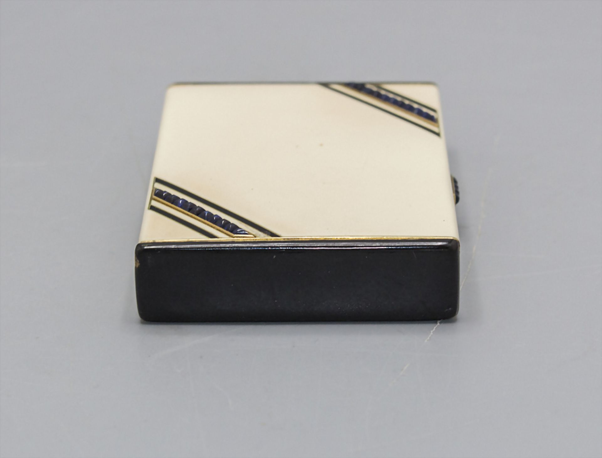 Art Déco Gold Tabatiere / An enamelled 18 ct gold snuffbox, Paris, um 1930 - Image 3 of 9