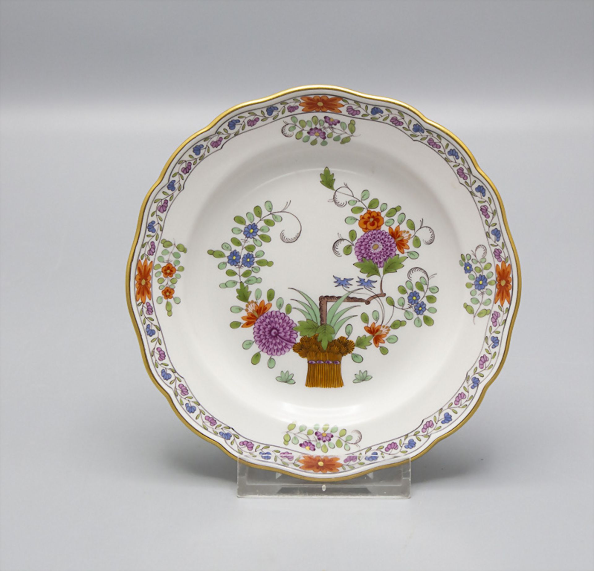 Butterteller mit reichem indischem Garbenmuster / A butter plate with Indian sheaves pattern, ...