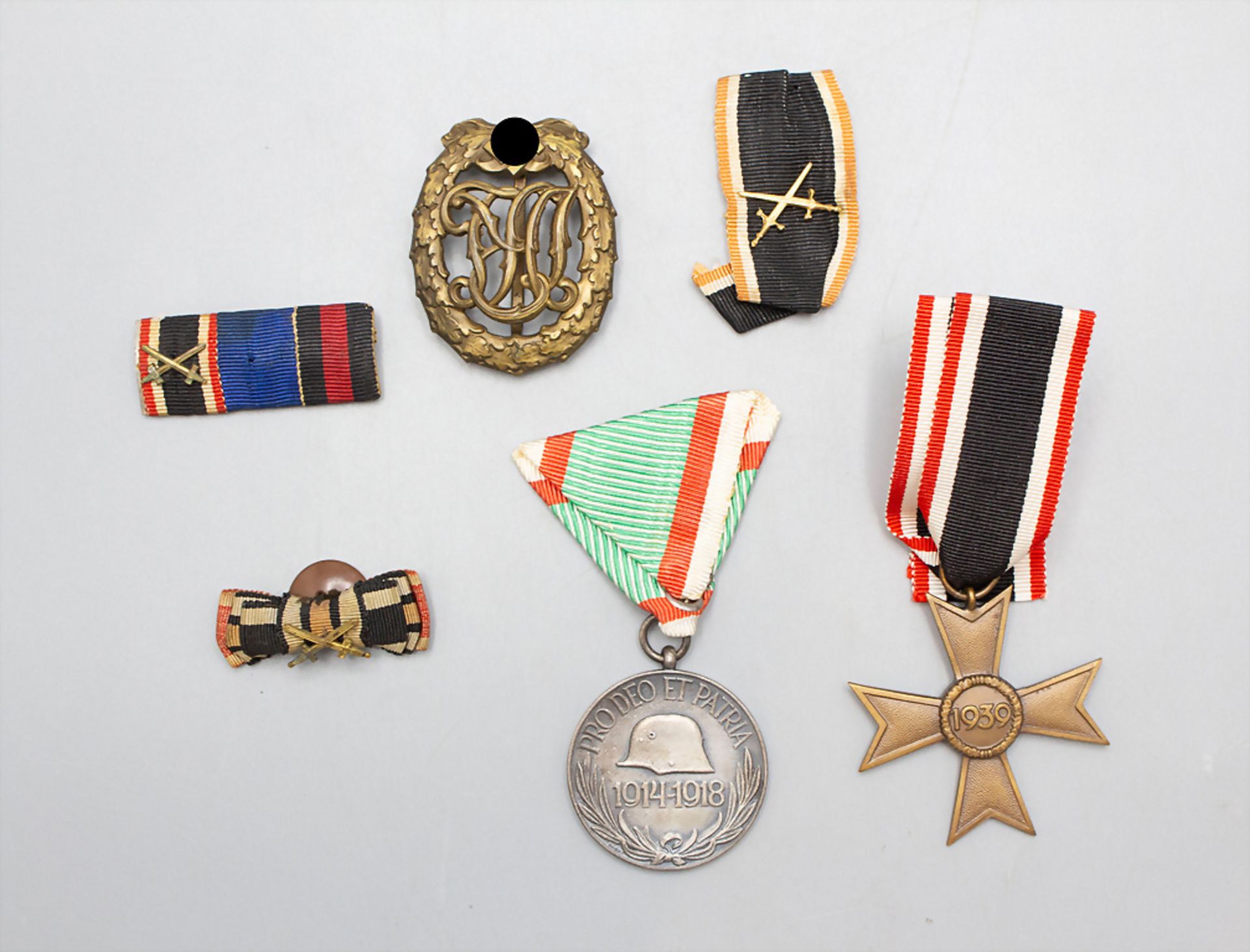 6 Orden und Abzeichen / 6 medals and badges
