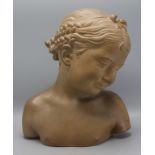 Mädchenbüste / A terracotta bust of a girl, Pigalle, Frankreich, um 1920